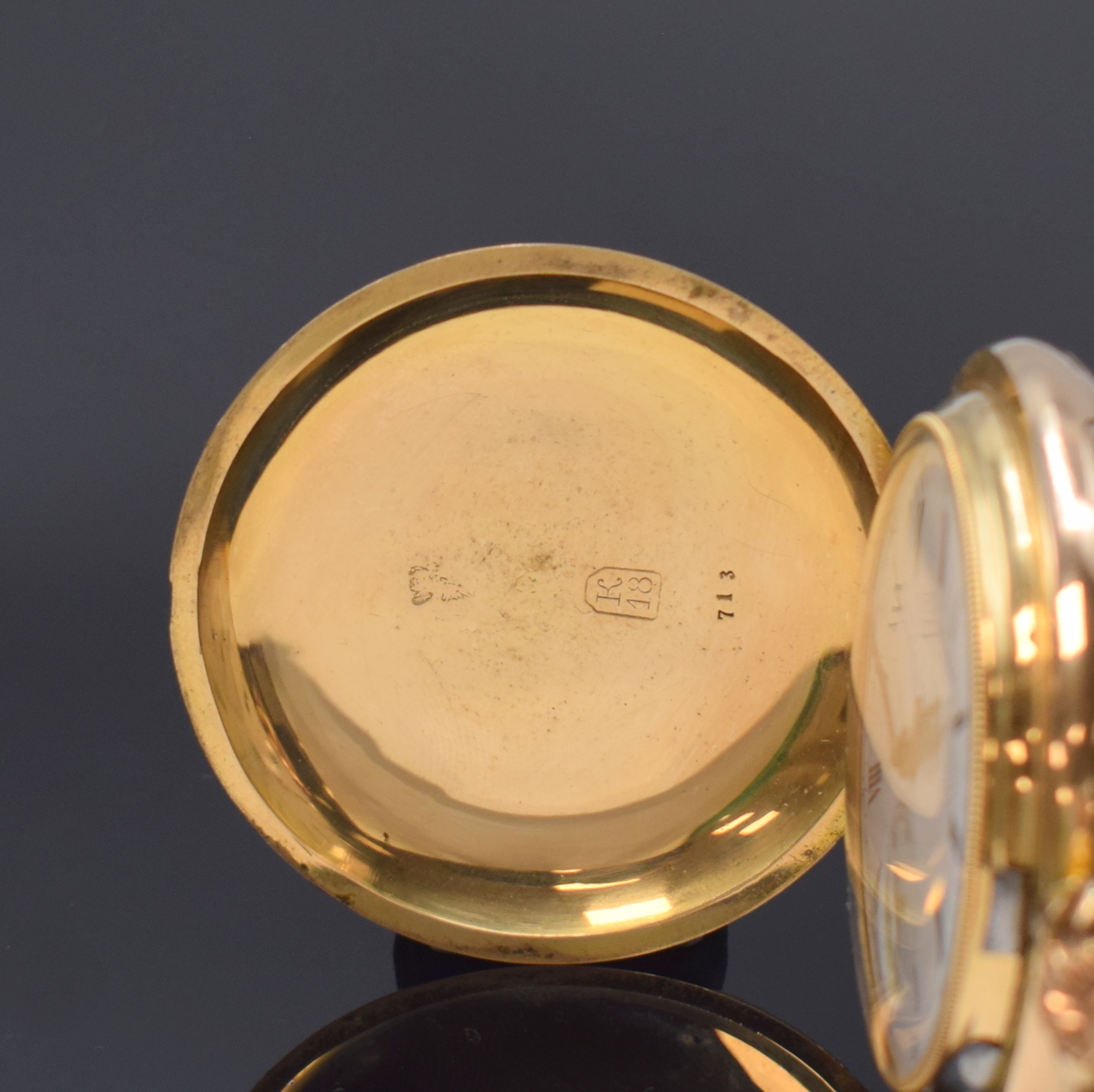 Detail a: Herrensavonette mit Minutenrepetition in RoseG 750/000, Schweiz um 1900, glattes 3-Deckel Goldgeh., Repetitions-Schieber b. 6, Monogramm-Grav. auf ...