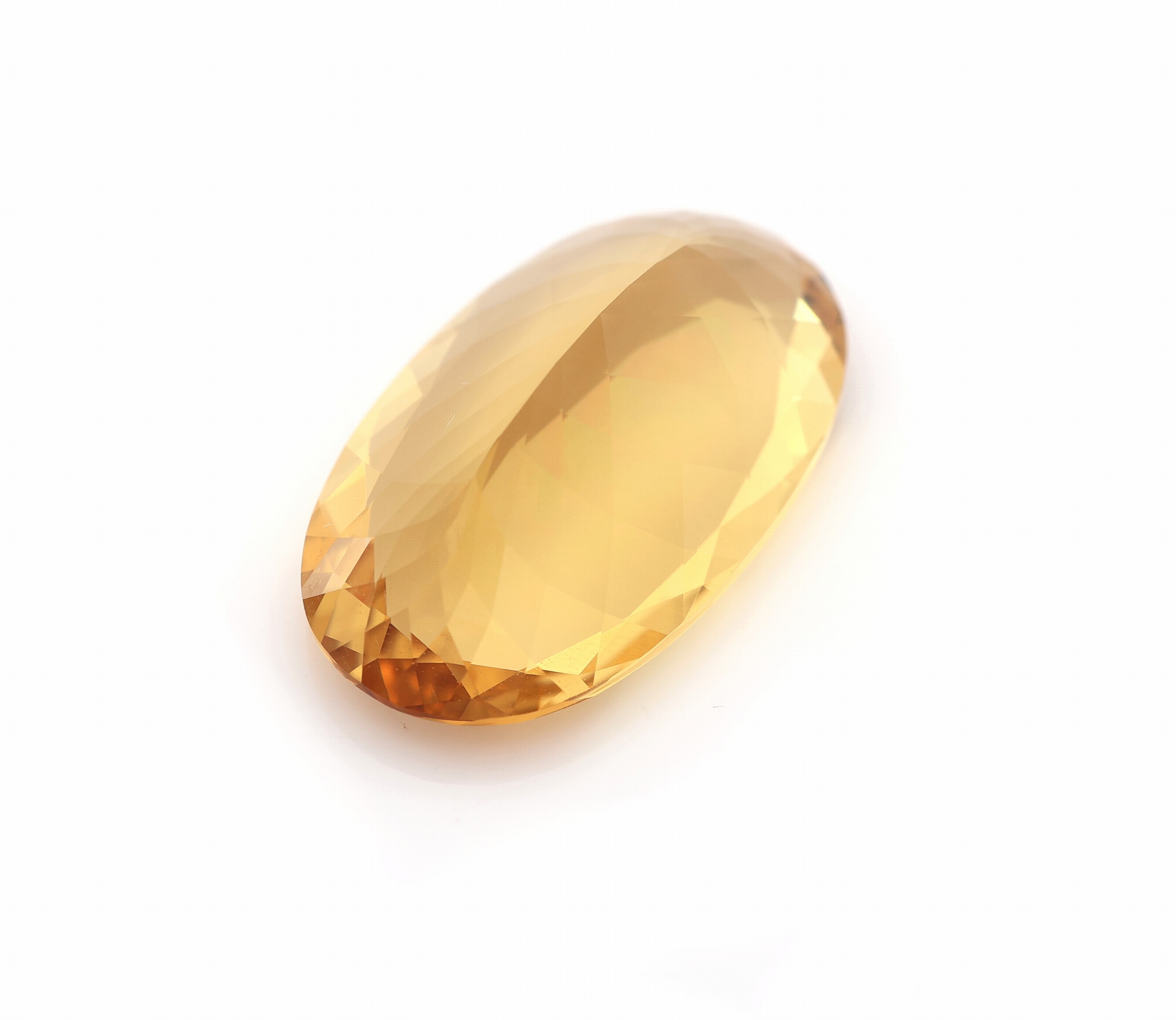 Detail a: Loser Heliodor, ca. 15.07 ct, ovalfacett.
