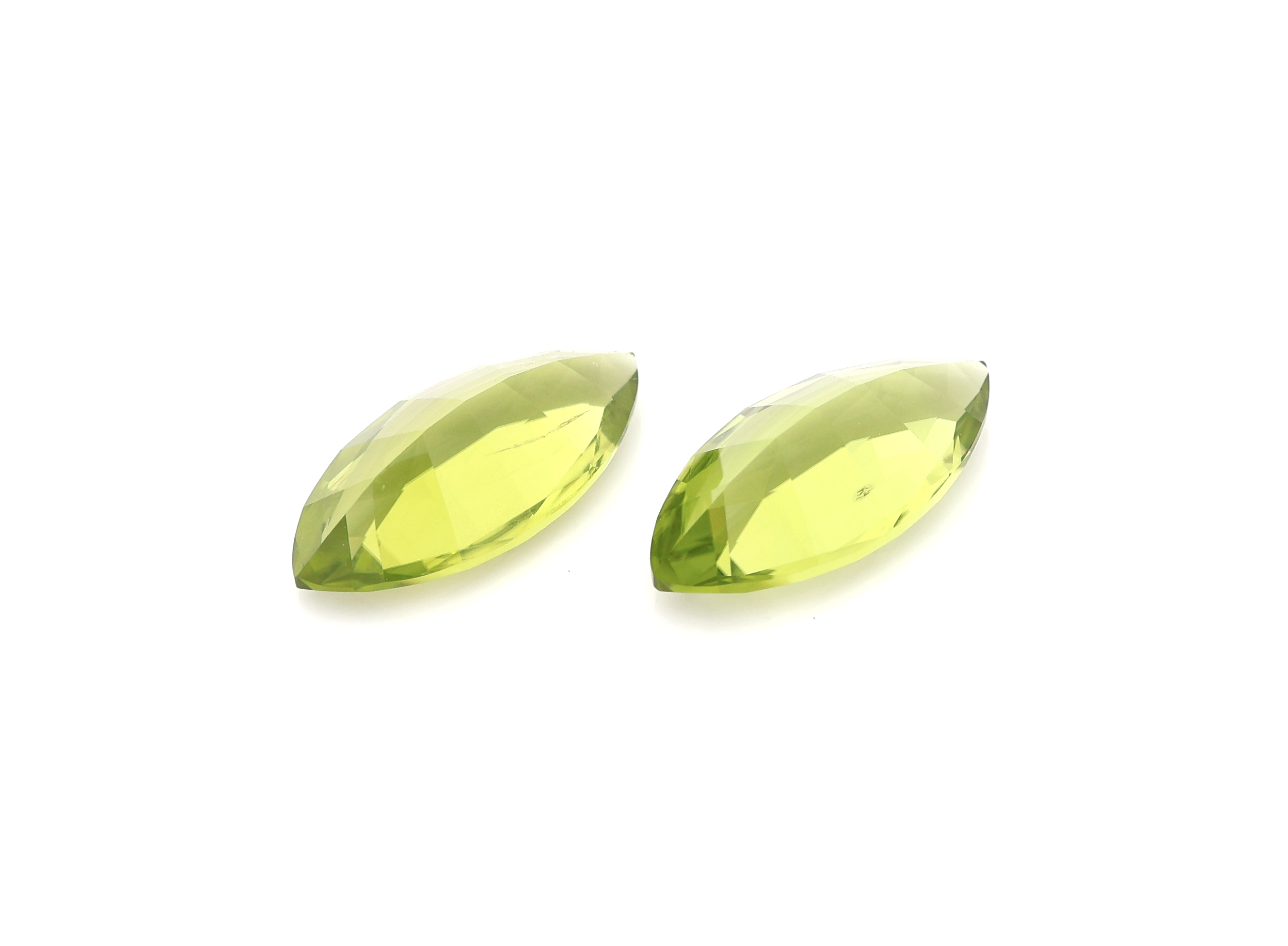 Detail a: Lot 2 lose Peridots, zus. ca. 5.28 ct, facett. Navettes