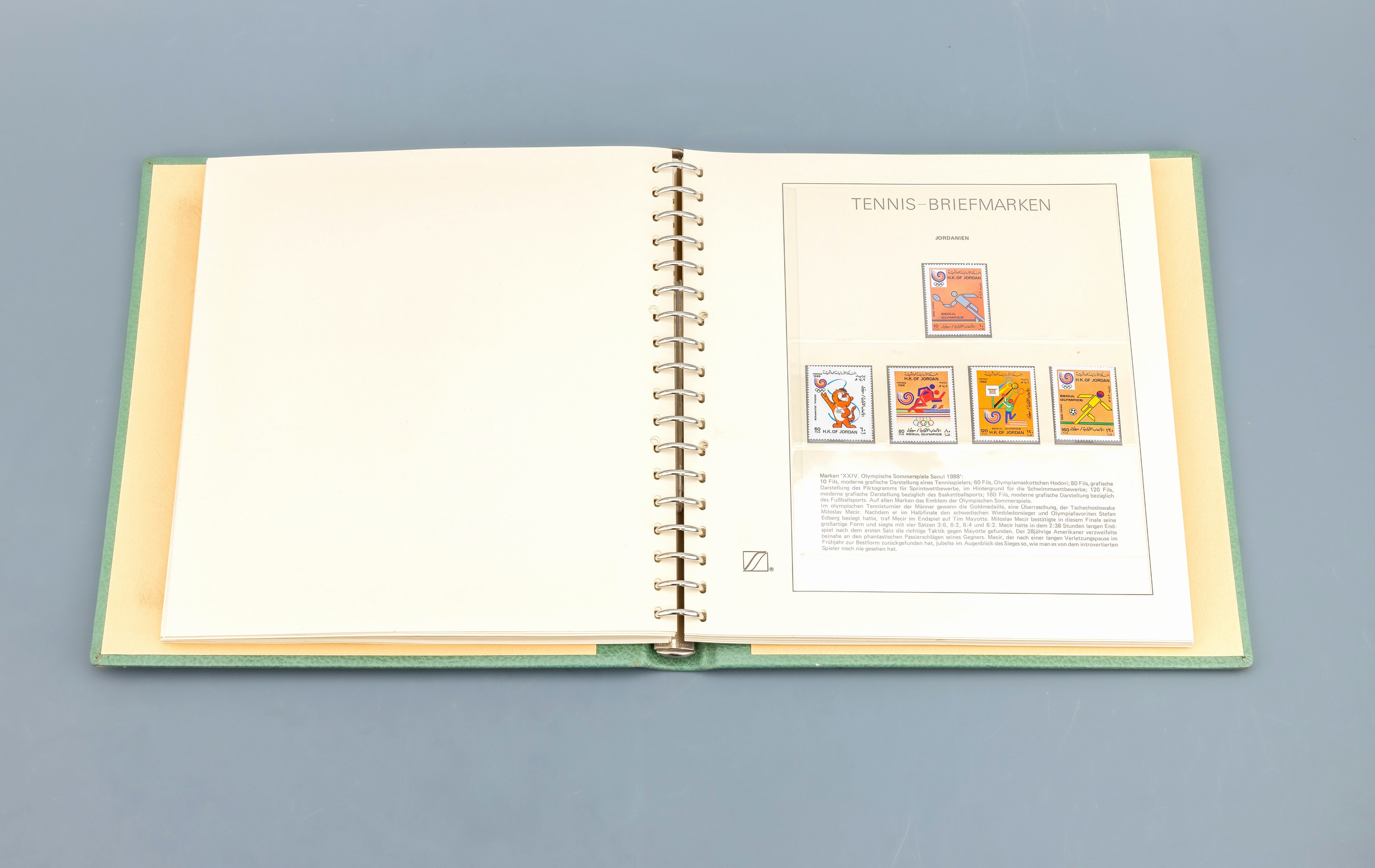 Sammelalbum Tennis-Briefmarken der Steffi Graf, aus dem Nachlass von Peter Graf, u.a.Marken aus Tanzania, Grossbritannien, Liechtenstein, Jordanien, ...
