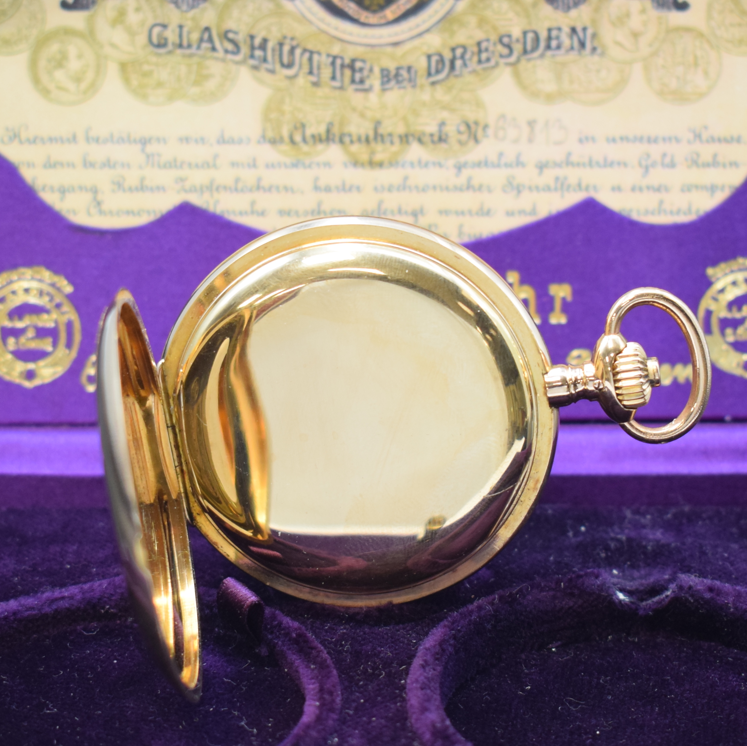 Detail d: A. LANGE & SÖHNE Herrensavonette in RoseG 750/000, Deutschland lt. Archivauszug verk. 1916, glattes 3-Deckel Lucia Goldgeh. leicht dell., ...