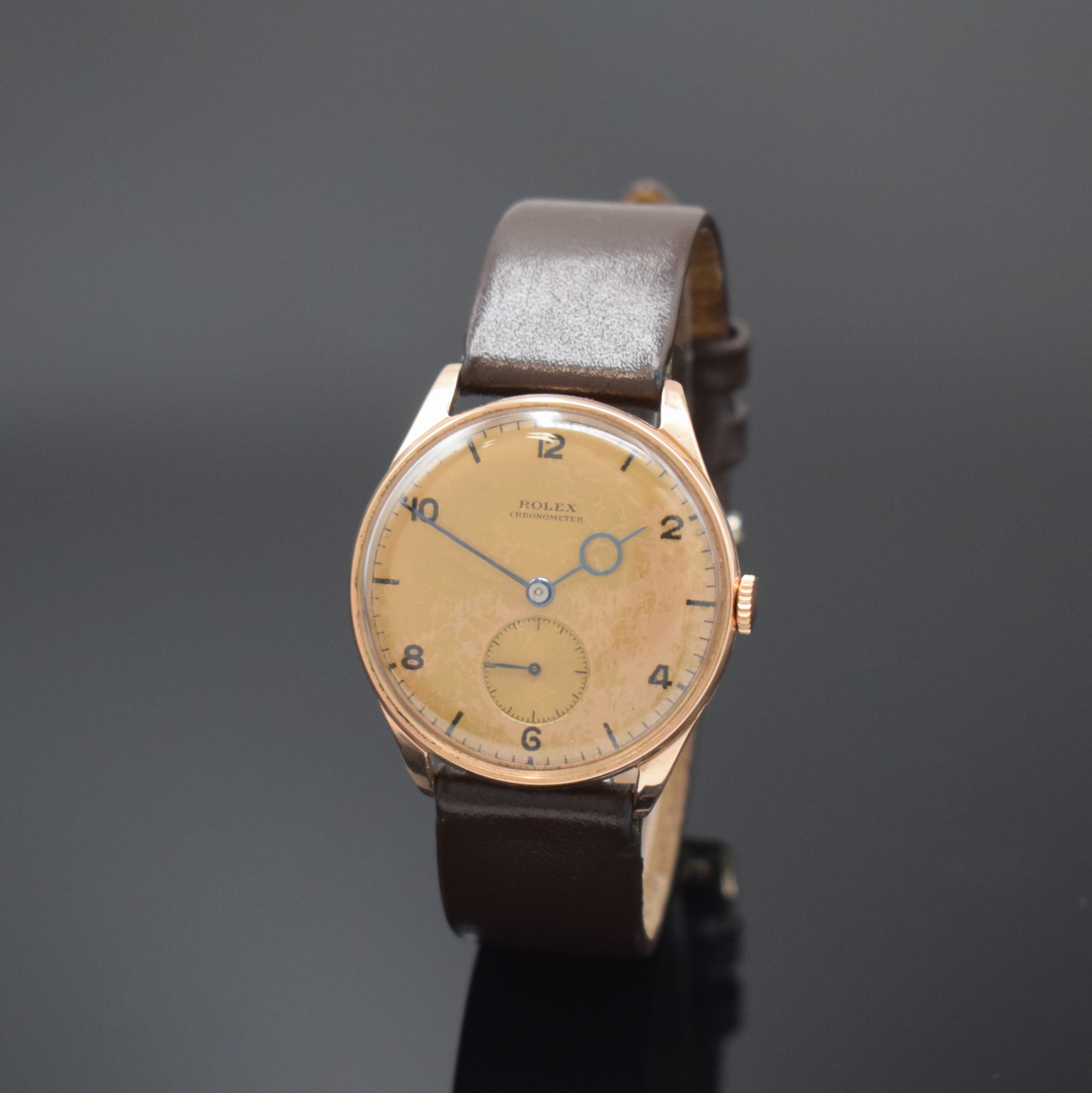 ROLEX Chronometer Armbanduhr Referenz 4037 in RoseG 585/000, Schweiz um 1938, Handaufzug, 3-tlg. Geh., Boden u. Glasrand aufgedr., rosegold. ...