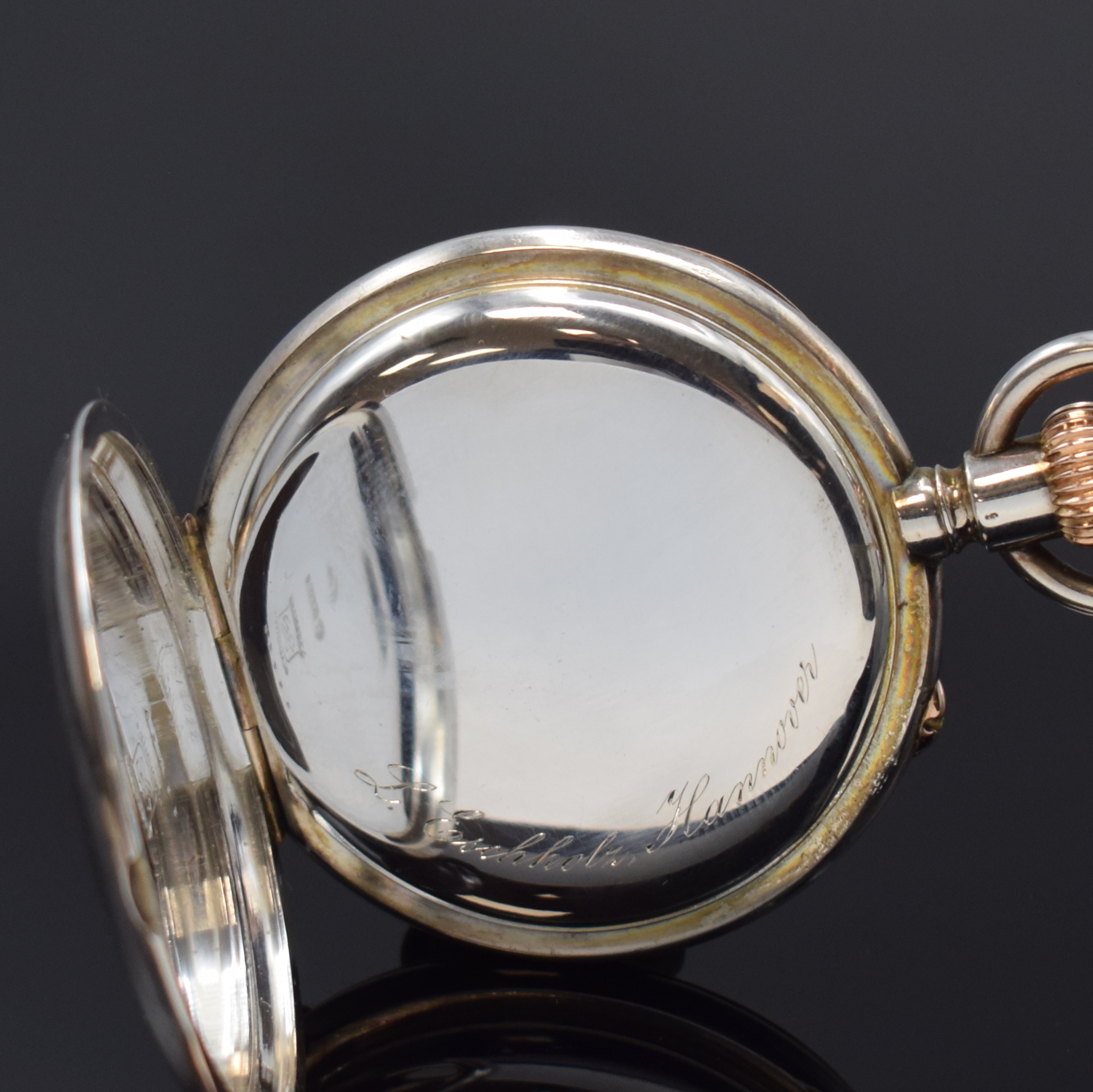 Detail c: J. ASSMANN Glashütte offene Taschenuhr in Silber, Deutschland um 1907, glattes Geh., Goldscharniere, Schmuckmonogramm auf Rückdeckel, Cuvette grav. ...
