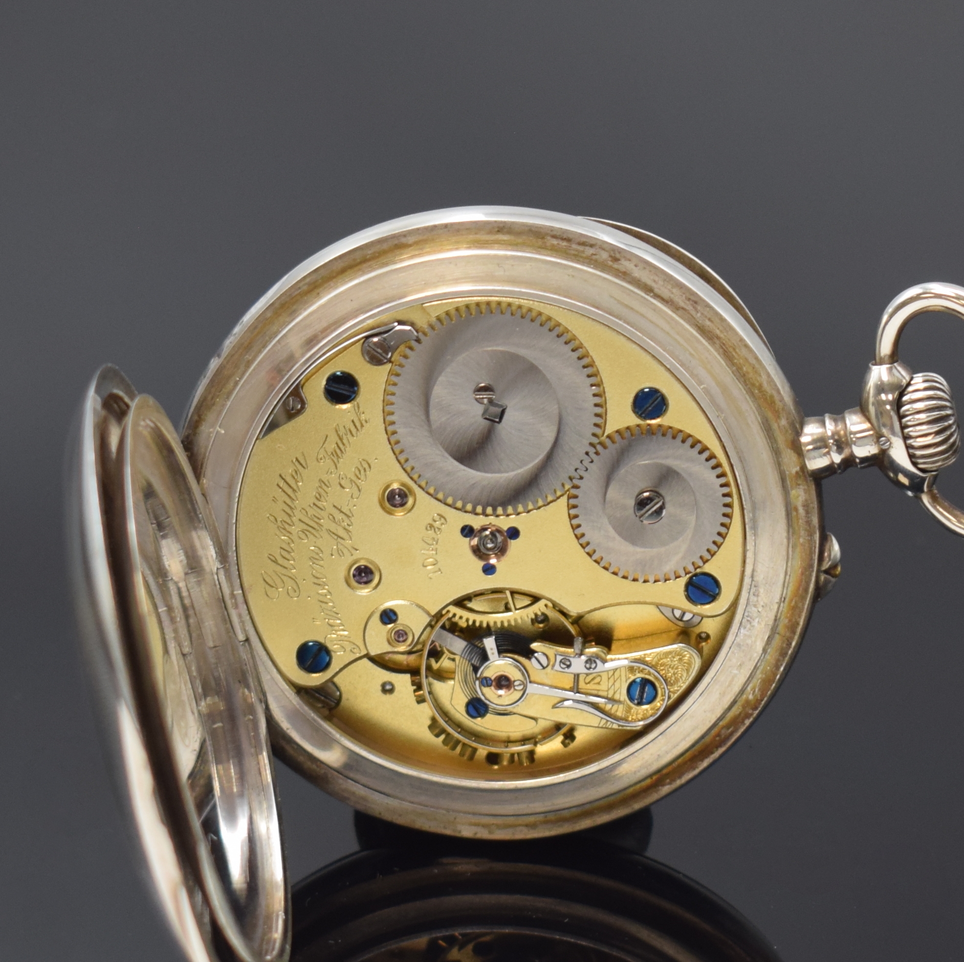 Detail e: GLASHÜTTER PRÄZISIONS-UHREN-FABRIK AG offene Taschenuhr in Silber, Deutschland um 1910, glattes Geh. am Rand dell., Goldscharniere, 3 -tlg. ...