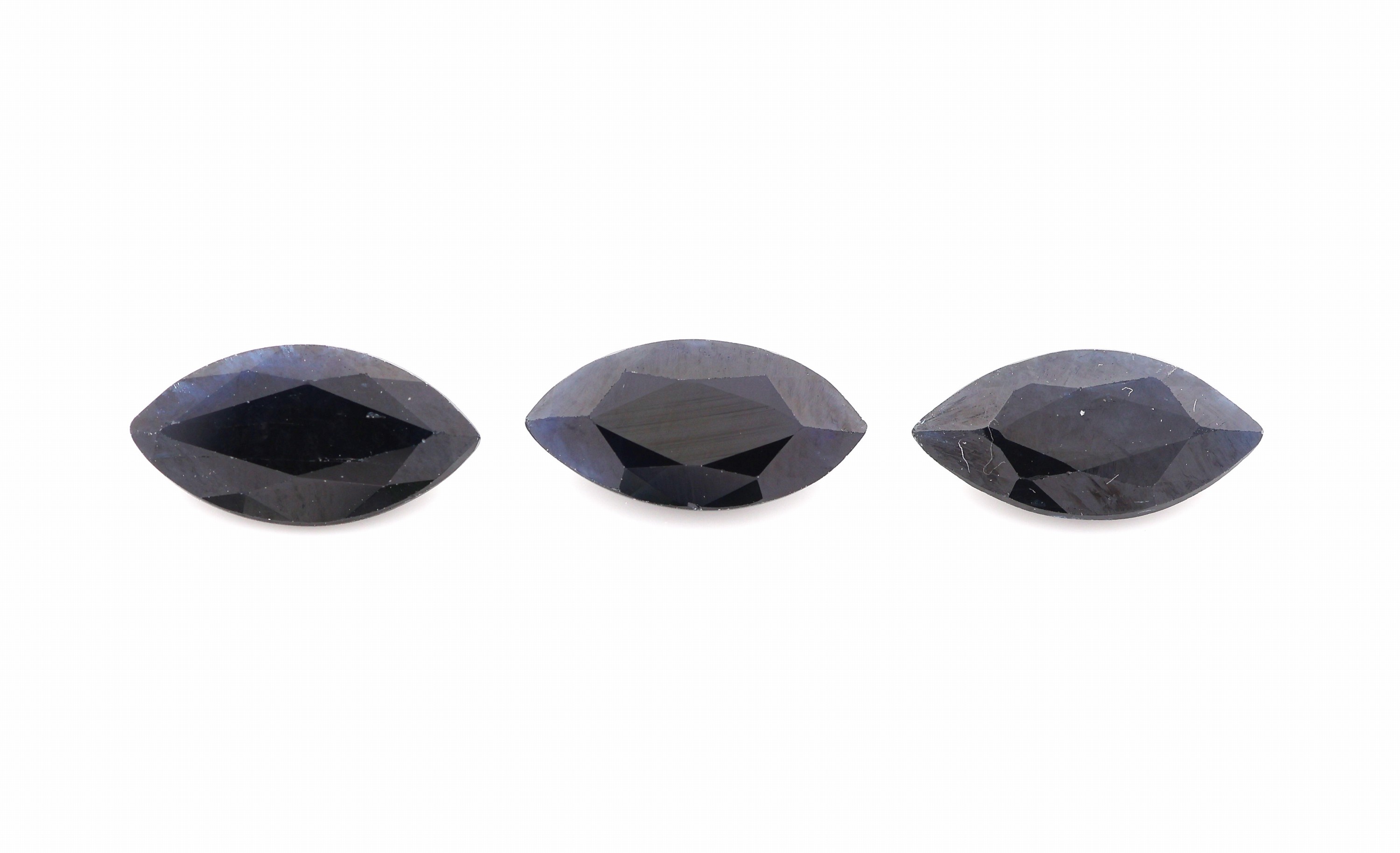 Detail a: Lot lose Saphire, zus. ca. 29.28 ct, Navettes in versch. Größen