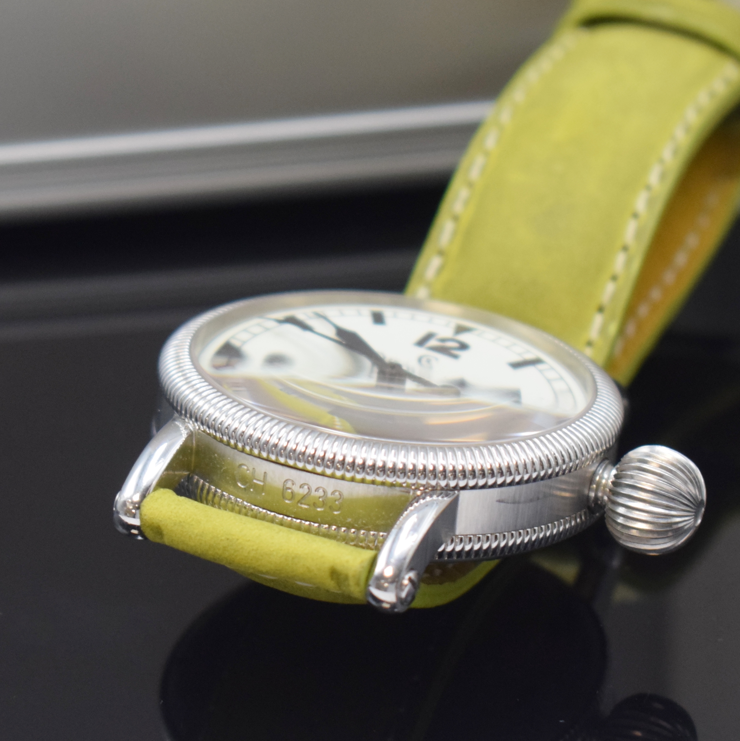 Detail c: CHRONOSWISS Timemaster 44 Armbanduhr Referenz CH 6233 in Stahl, Schweiz um 2006, Handaufzug, beids. vergl. Geh. m. Widmungsgravur, Boden verschr., ...