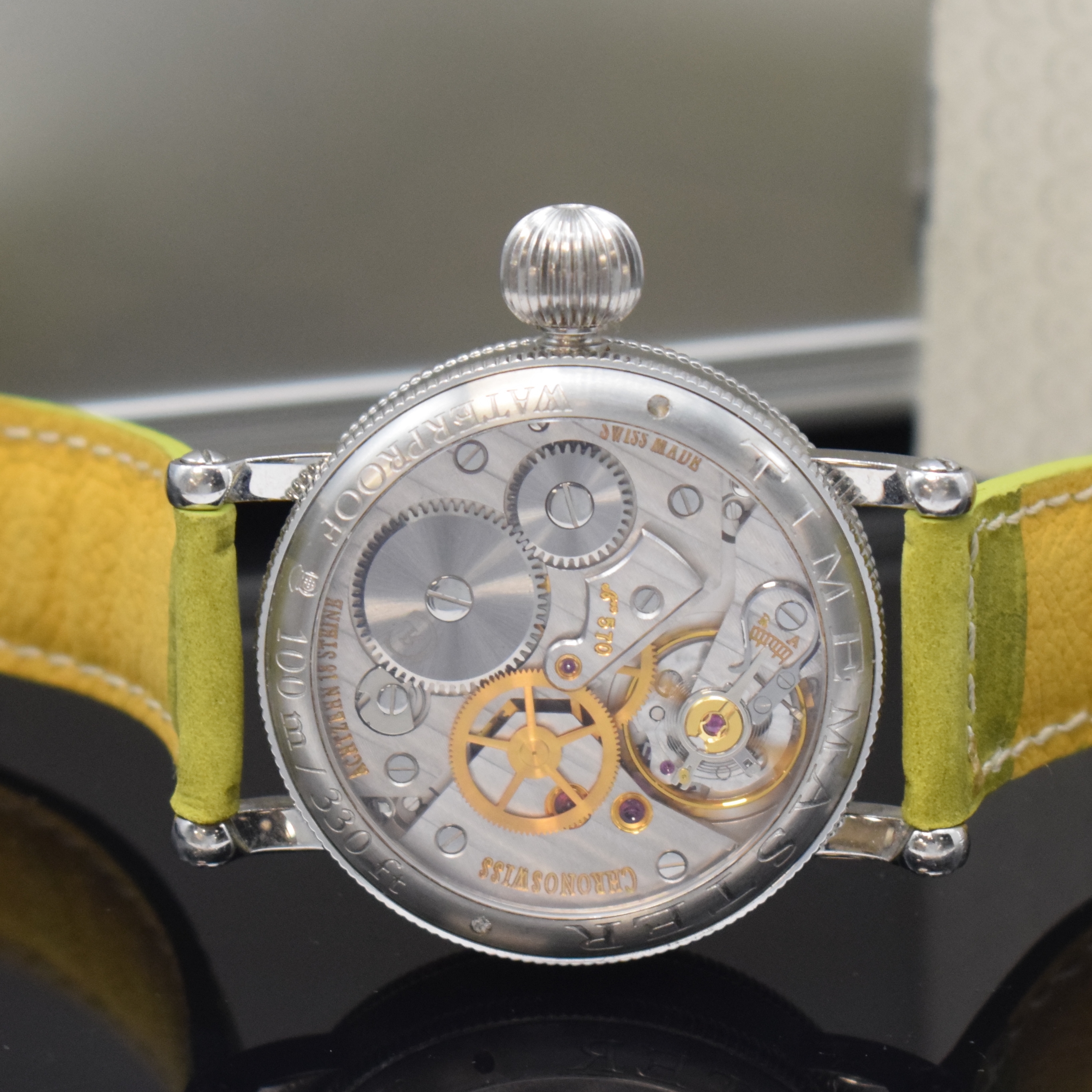 Detail d: CHRONOSWISS Timemaster 44 Armbanduhr Referenz CH 6233 in Stahl, Schweiz um 2006, Handaufzug, beids. vergl. Geh. m. Widmungsgravur, Boden verschr., ...