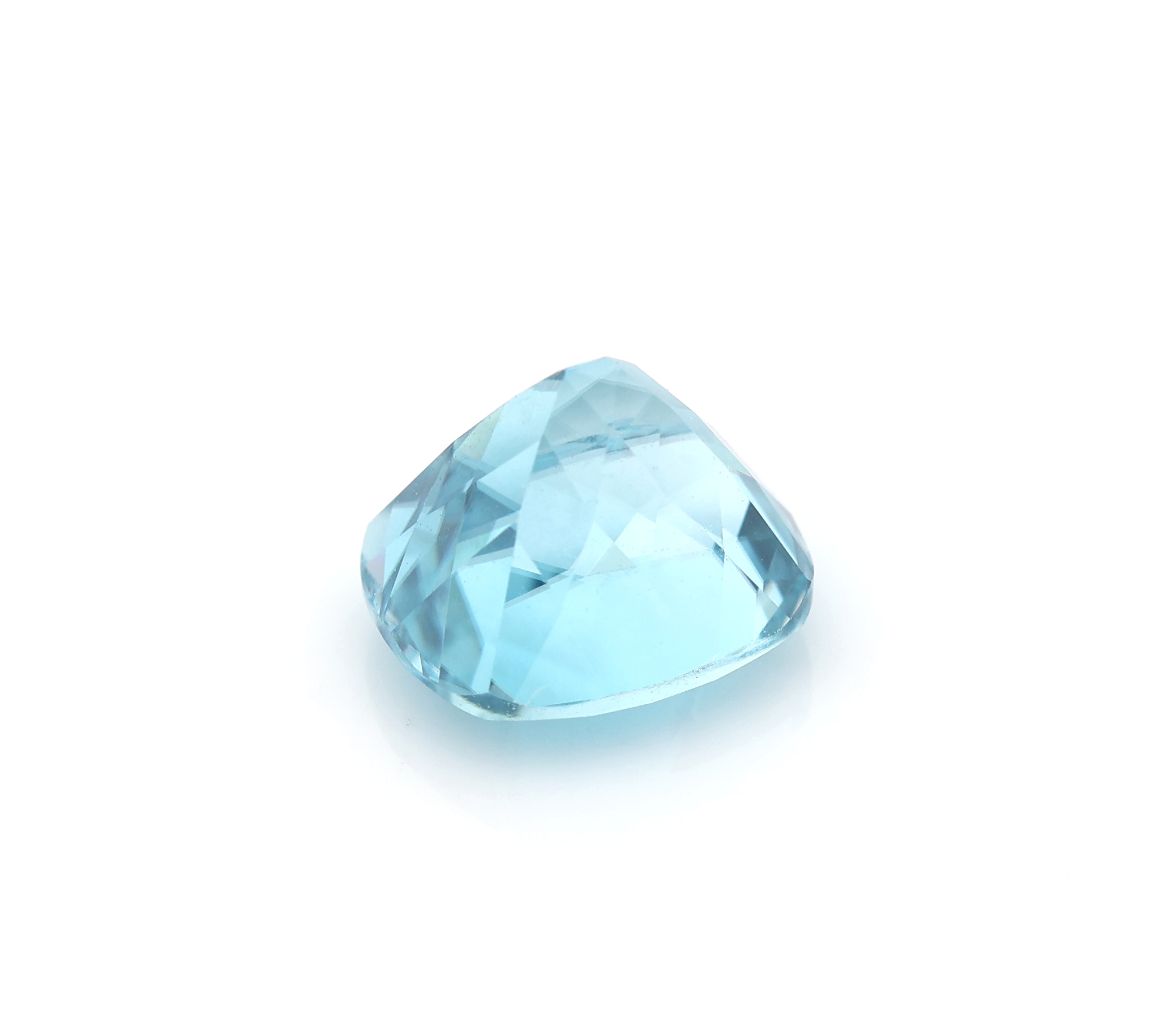 Detail b: Loser Zirkon, ca. 2.61 ct, facett. Kissen