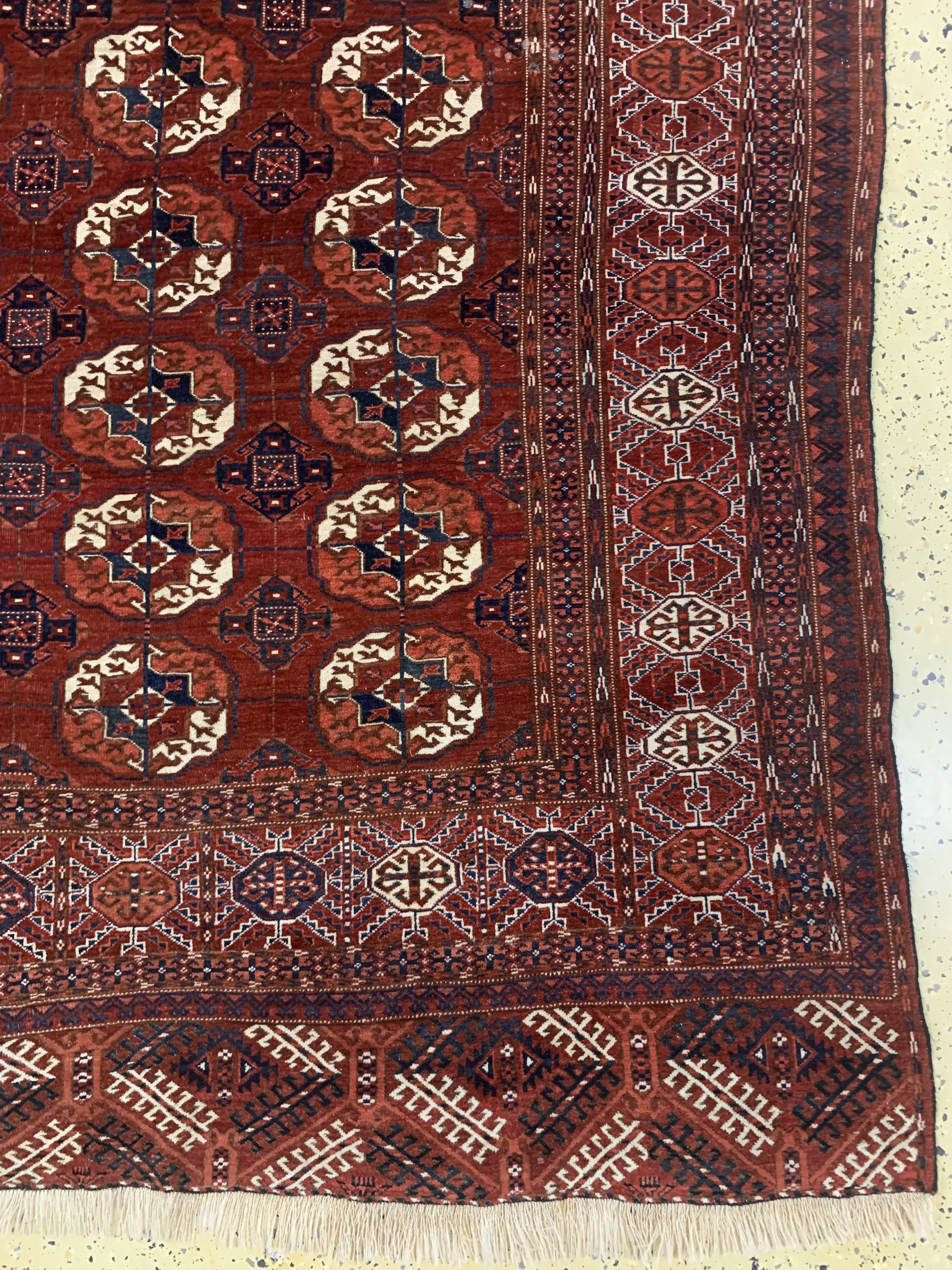 Detail a: Tekke Hauptteppich antik, Turkmenistan, um 1900, Wolle auf Wolle, ca. 294 x 240 cm, EHZ: 3