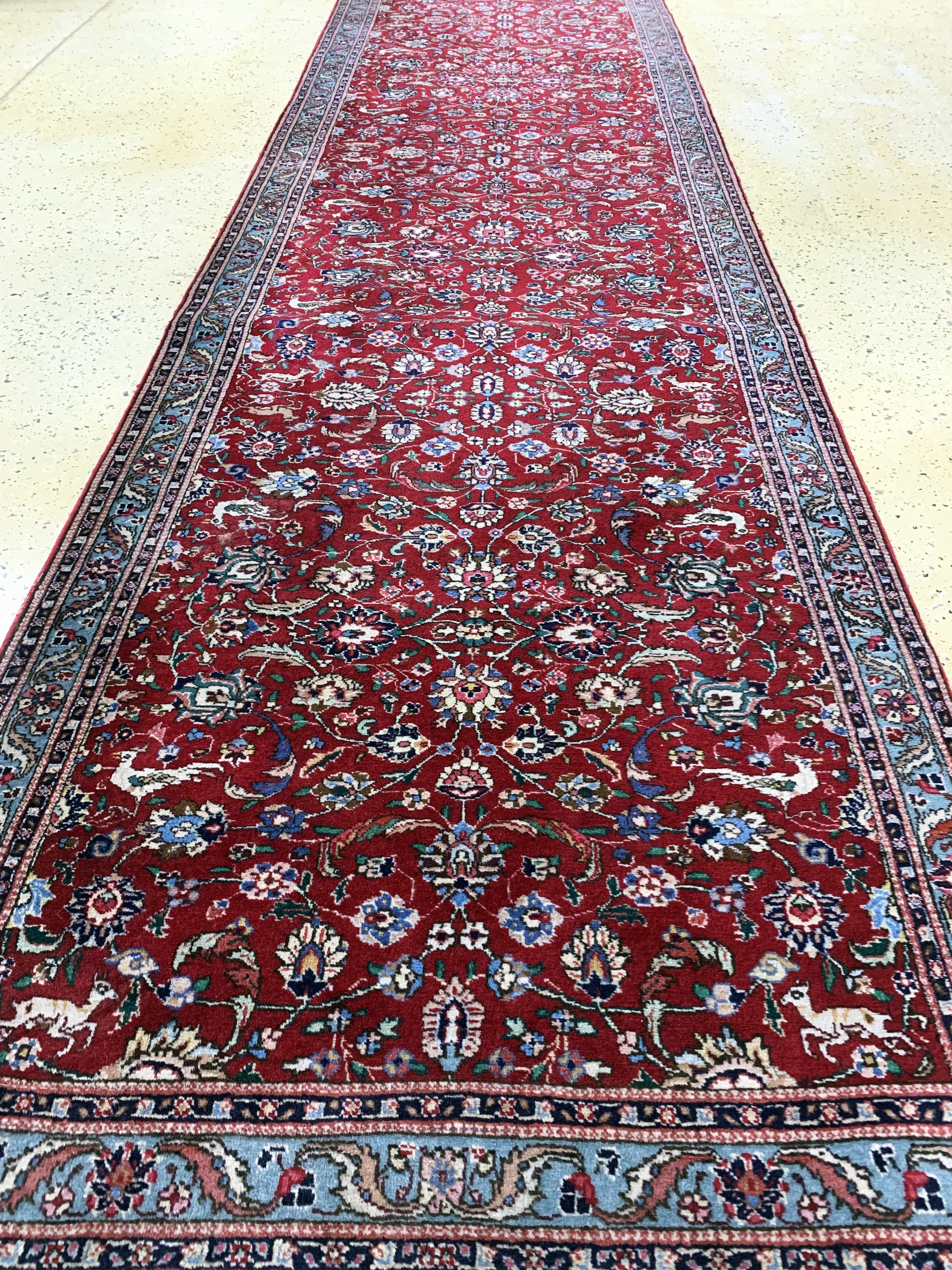 Detail d: Täbriz alt, Persien, Mitte 20.Jhd, Wolle auf Baumwolle, ca. 470 x 117 cm, EHZ: 2