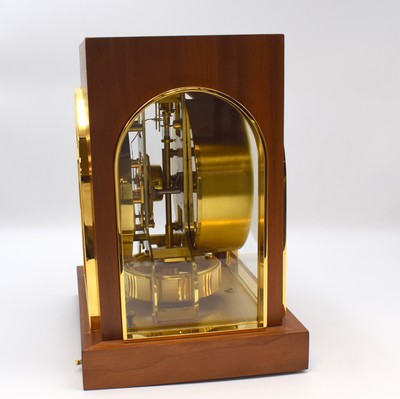 26871030d - LeCoultre / GRUEN seltene Drehpendeltischuhr Modell Cosmos, Schweiz für den ...