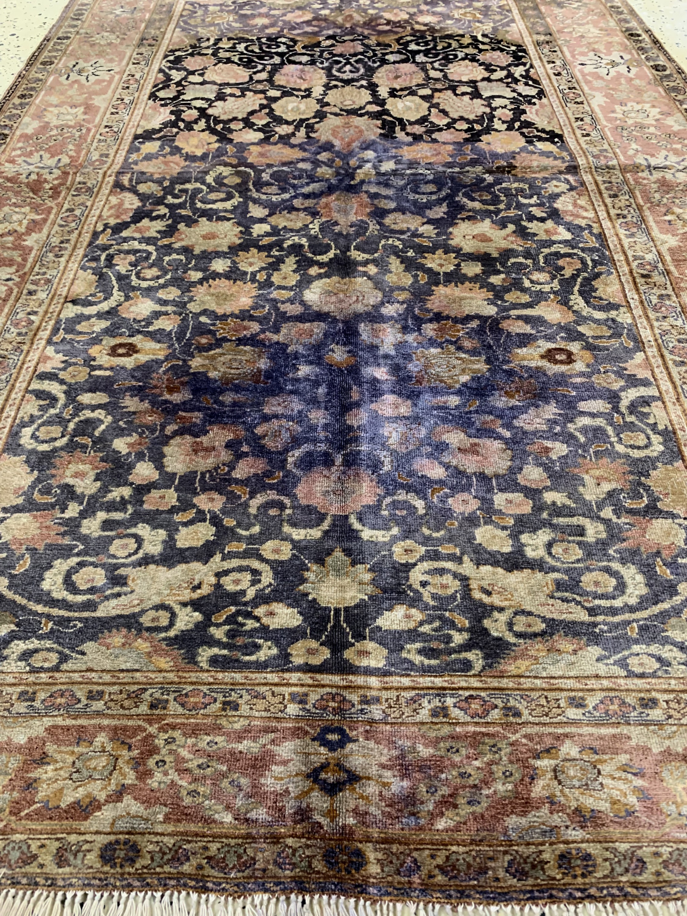 Detail c: Seiden Kayseri, Türkei, Anfang 20.Jhd, Seide auf Baumwolle, ca. 182 x 122 cm, verfärbt, EHZ: 3