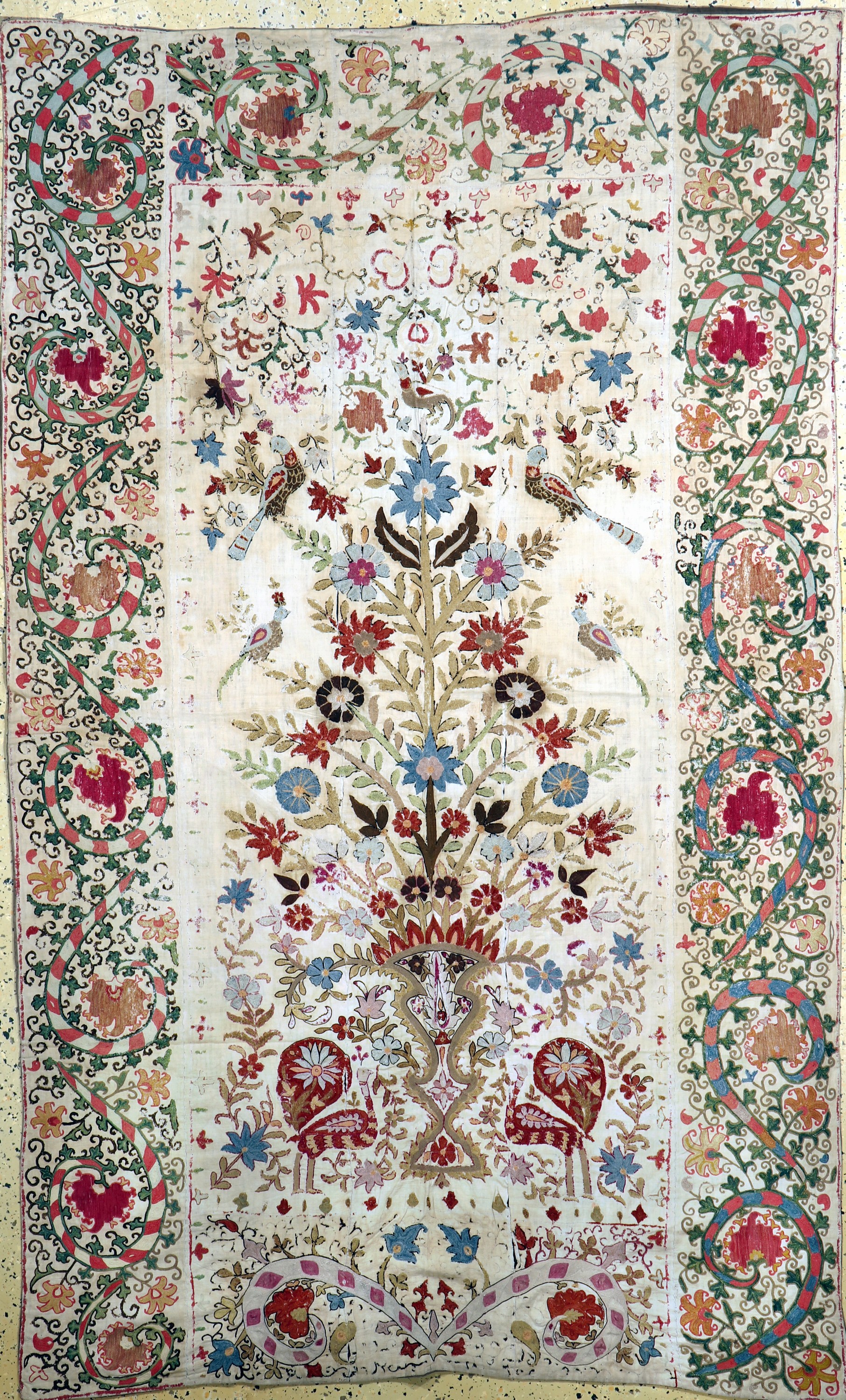 "Buchara"Susani antik, Uzbekistan, 19.Jhd, Seidenstickerei, ca. 224 x 137 cm, EHZ: 3