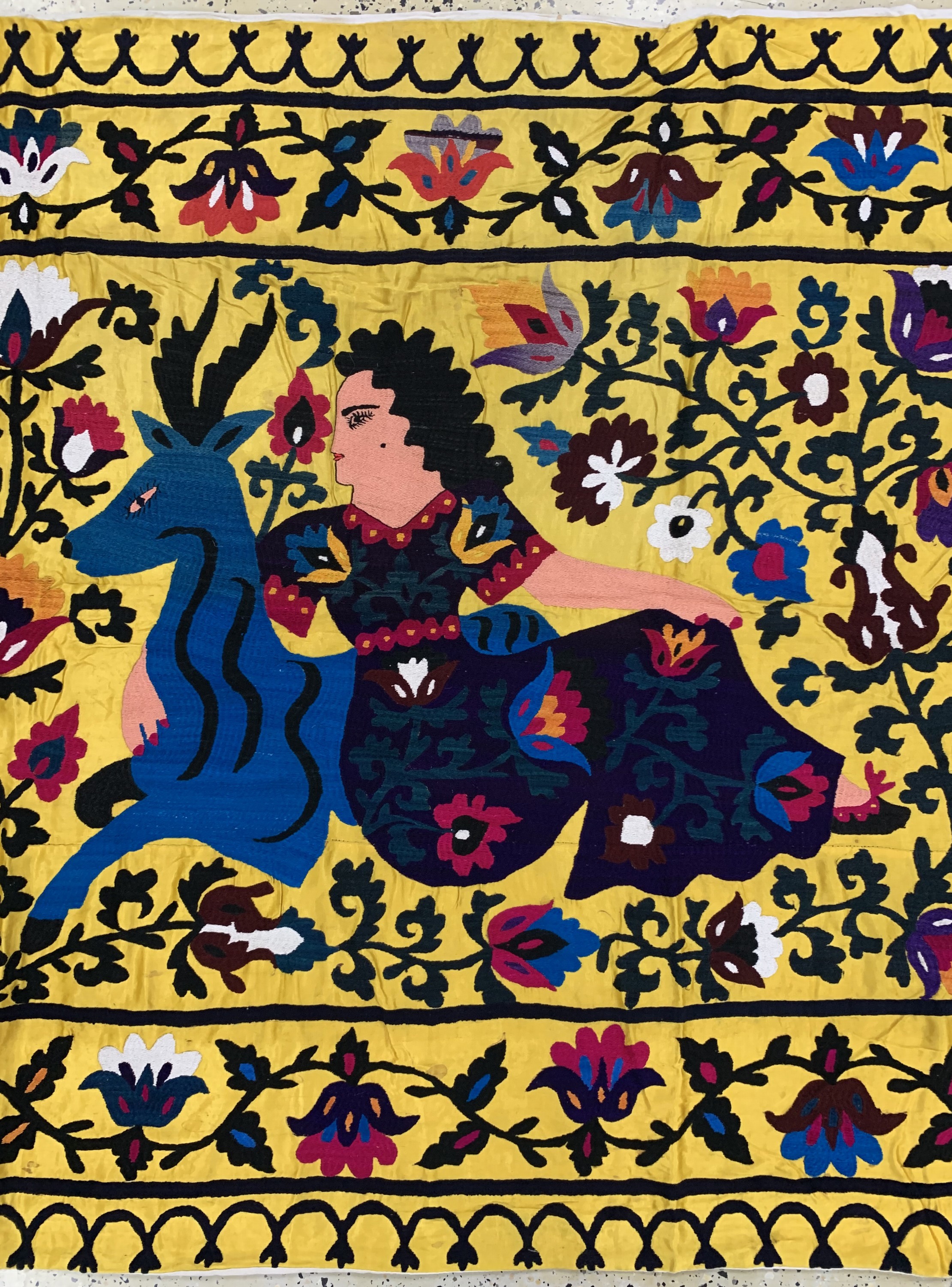 Detail a: Susani, Uzbekistan, Mitte 20.Jhd, Seidenstickerei, ca. 286 x 136 cm, EHZ: 2