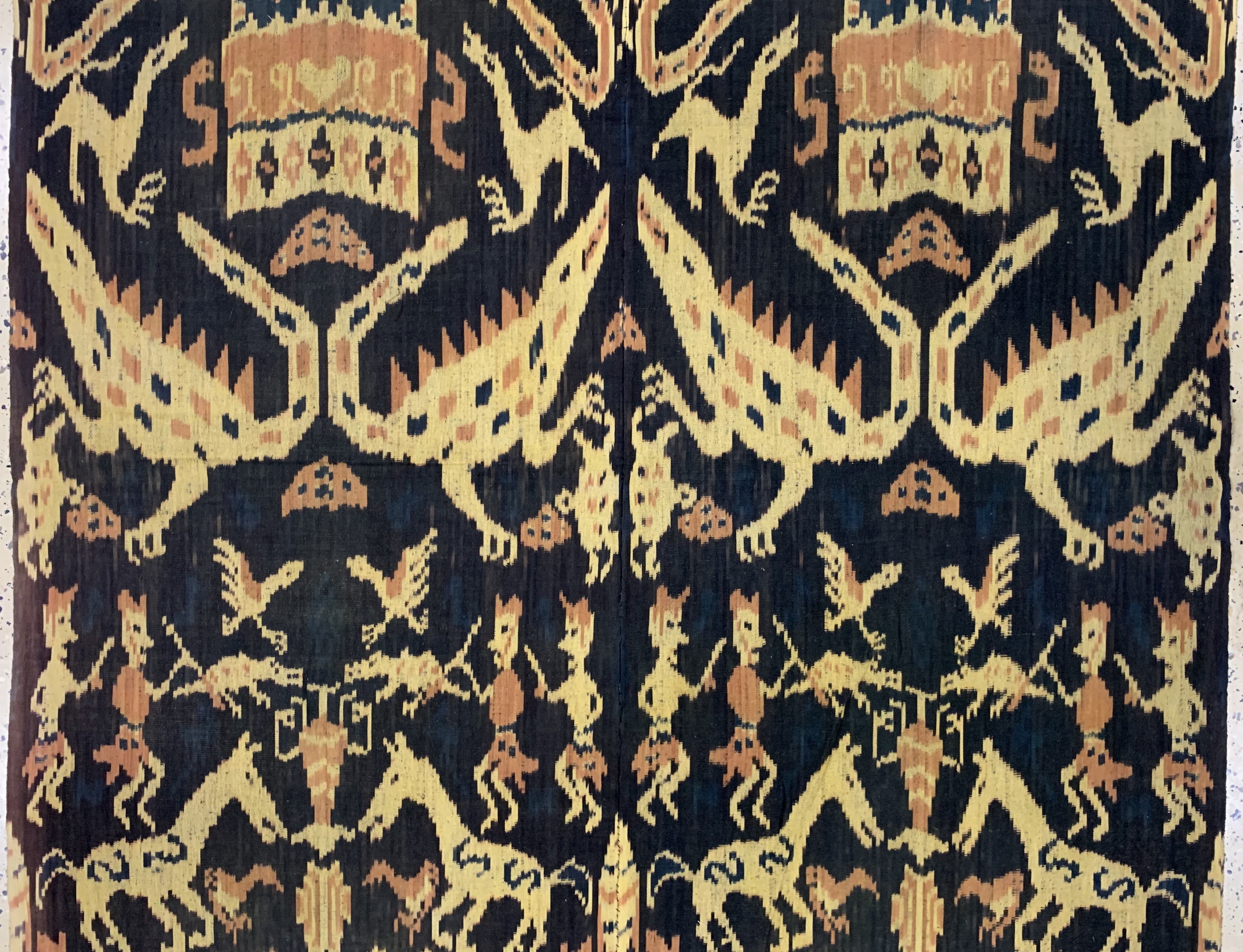 Detail b: Sumba Ikat, Indonesien, Anfang 20.Jhd, Baumwolle, ca. 270 x 130 cm, EHZ: 2
