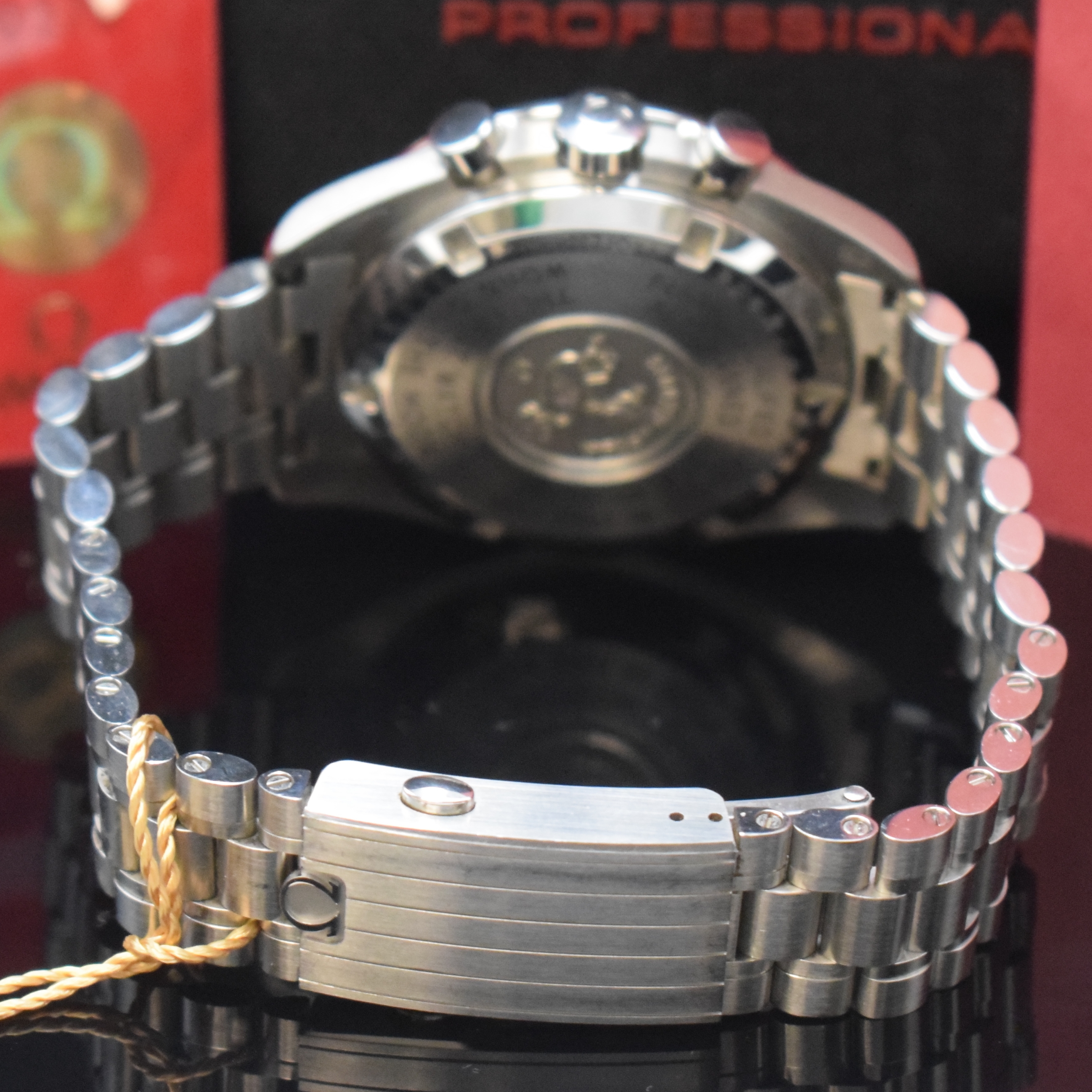 Detail b: OMEGA Armbandchronograph Speedmaster Professional Moonwatch Referenz 310.30.42.50.01.001, Handaufzug, Chronometer in Edelstahl inkl. orig. ...