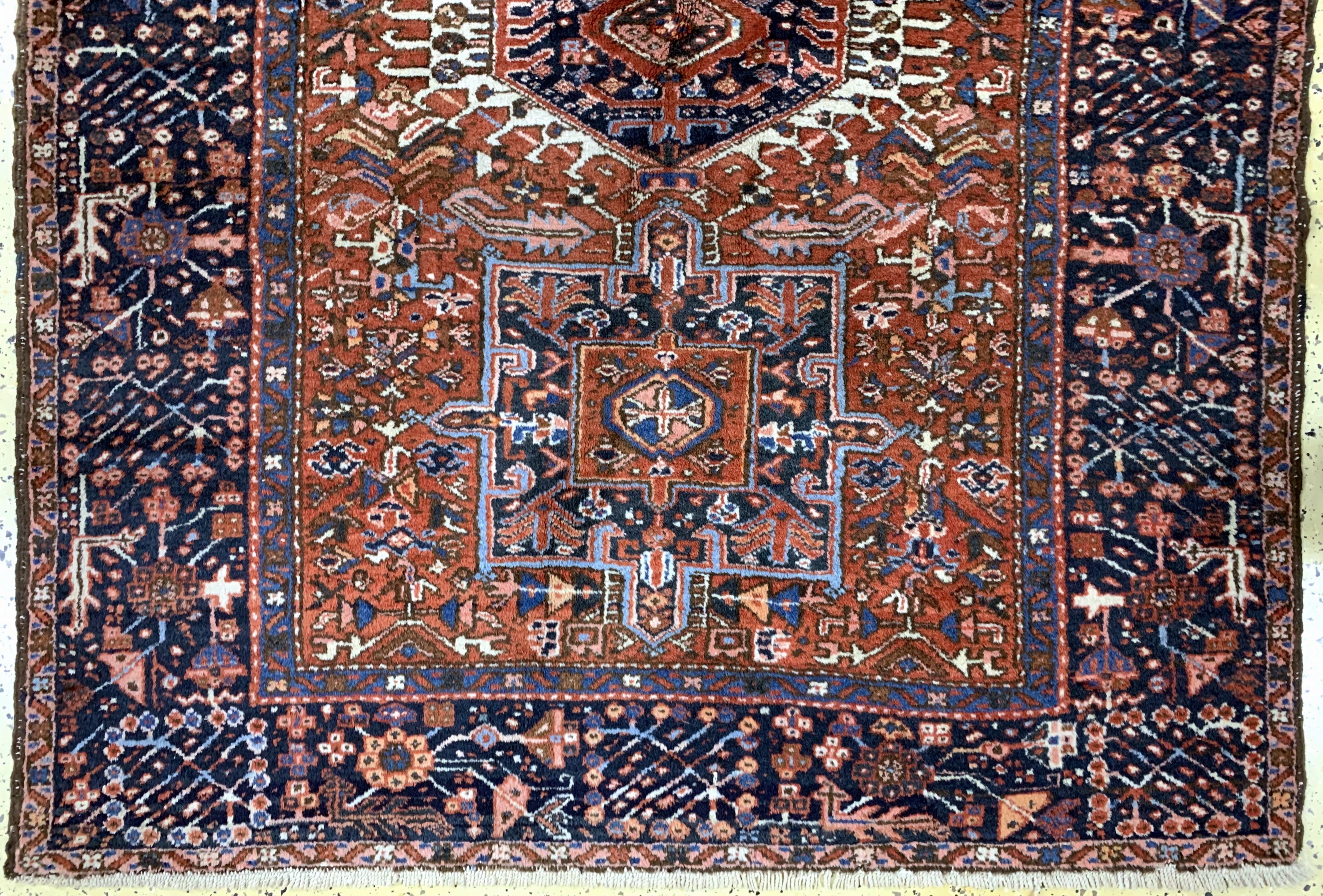 Detail b: Garadjeh alt, Persien, Anfang 20.Jhd, Wolleauf Baumwolle, ca. 196 x 150 cm, EHZ: 2