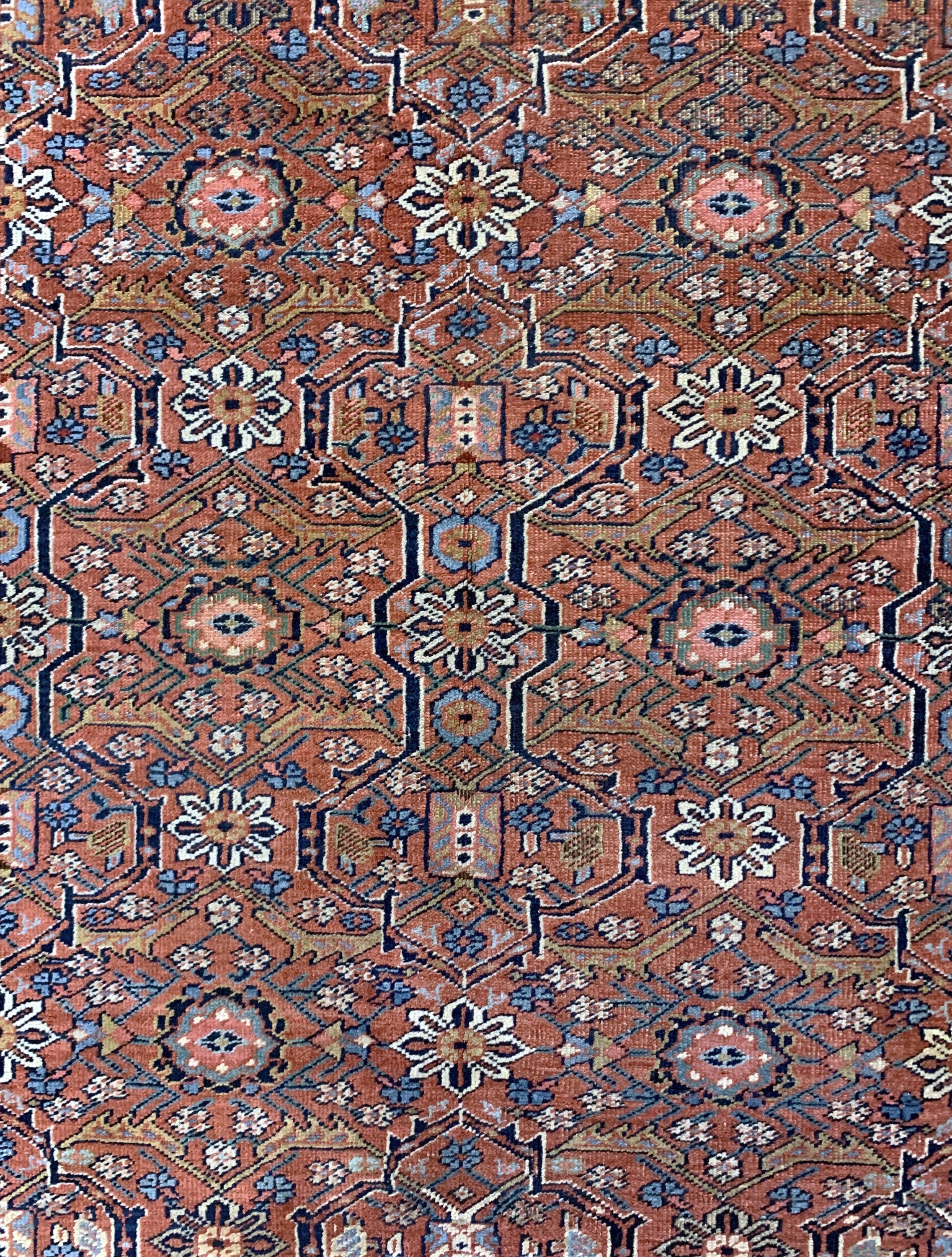 Detail c: Garadjeh alt, Persien, Anfang 20.Jhd, Wolleauf Baumwolle, ca. 187 x 147 cm, EHZ: 4