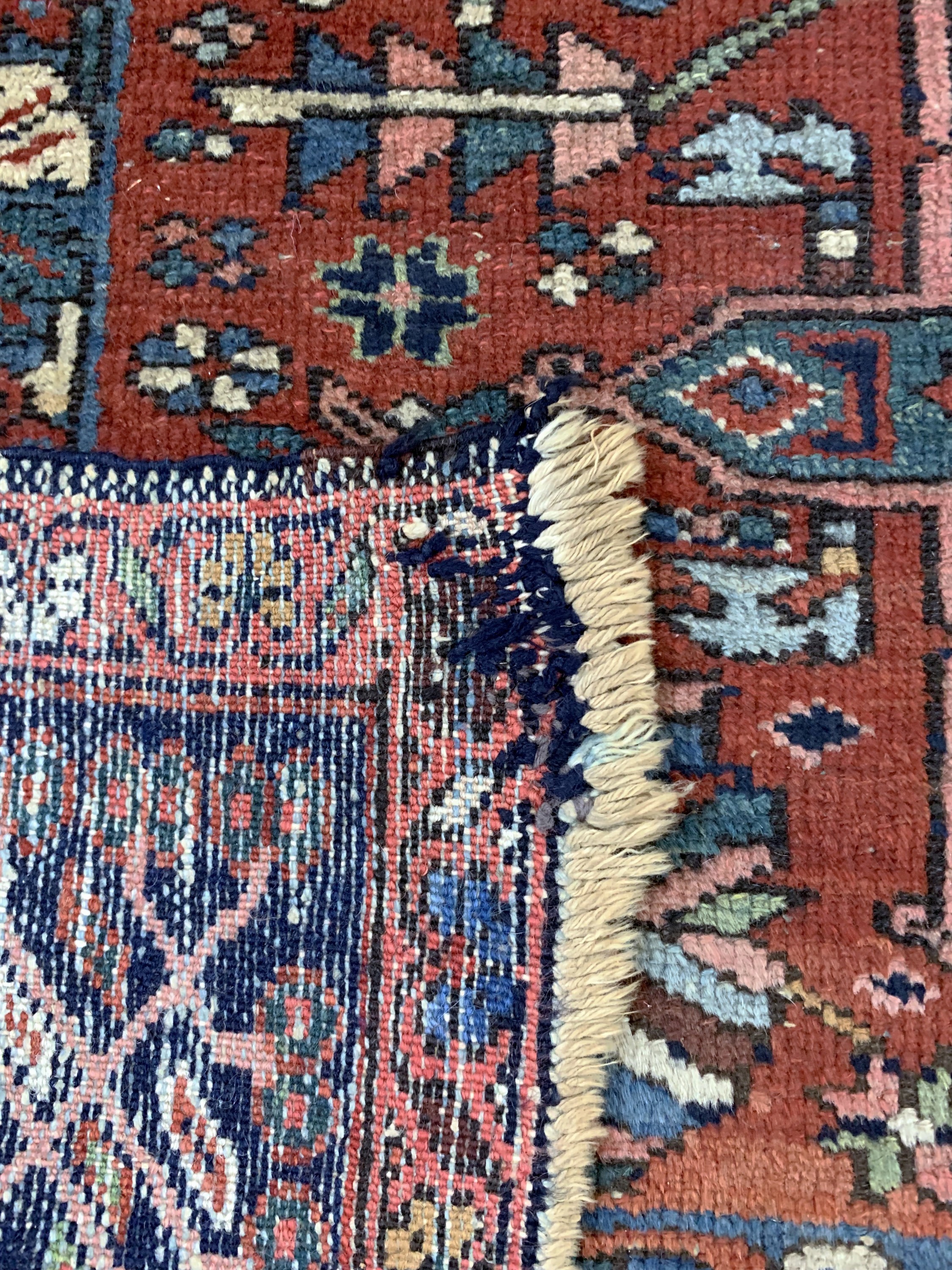 Detail e: Garadjeh alt, Persien, Anfang 20.Jhd, Wolleauf Baumwolle, ca. 200 x 154 cm, EHZ: 3