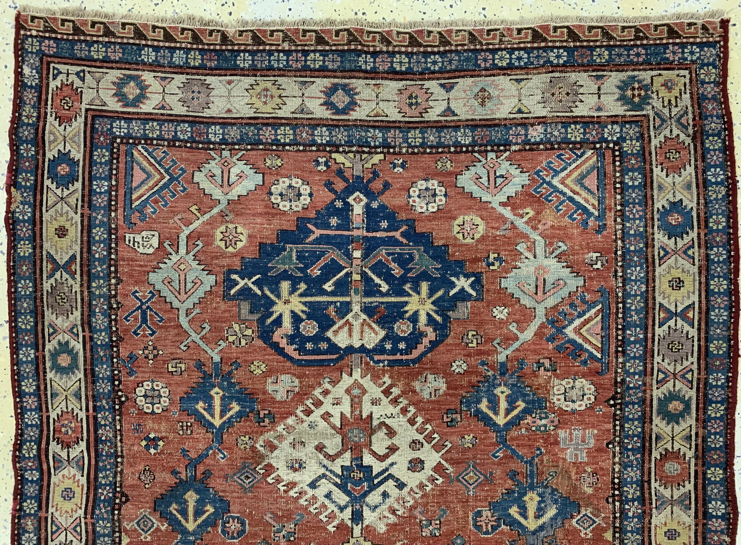 Detail a: Antike"Kuba" Sumakh, Kaukasus, datiert 1287(1866), Wolle auf Wolle, ca. 260 x 144 cm,EHZ: 3(geflickt)