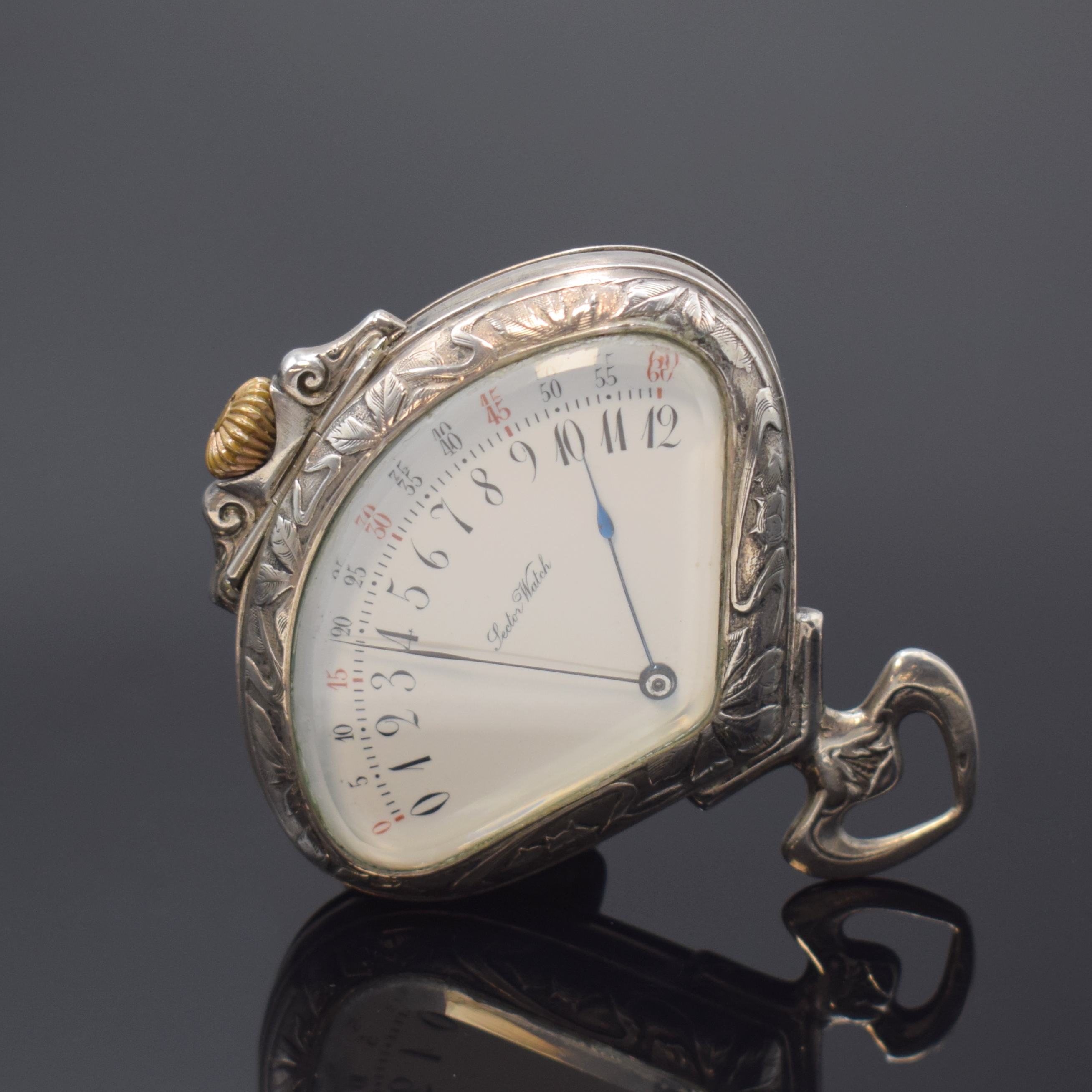 SECTOR WATCH / RECORD WATCH in Silber, Schweiz um 1900, floral geprägtes Jugendstil- Geh., Emailzifferbl., arab. Zahlen, gebl. Zeiger, verg. ...