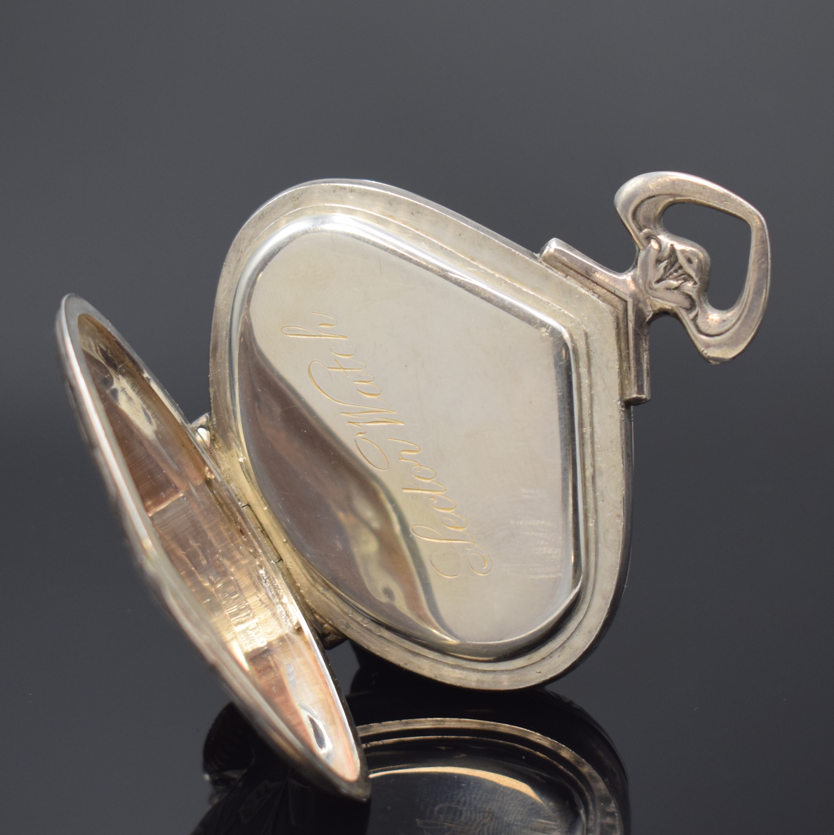 Detail c: SECTOR WATCH / RECORD WATCH in Silber, Schweiz um 1900, floral geprägtes Jugendstil- Geh., Emailzifferbl., arab. Zahlen, gebl. Zeiger, verg. ...