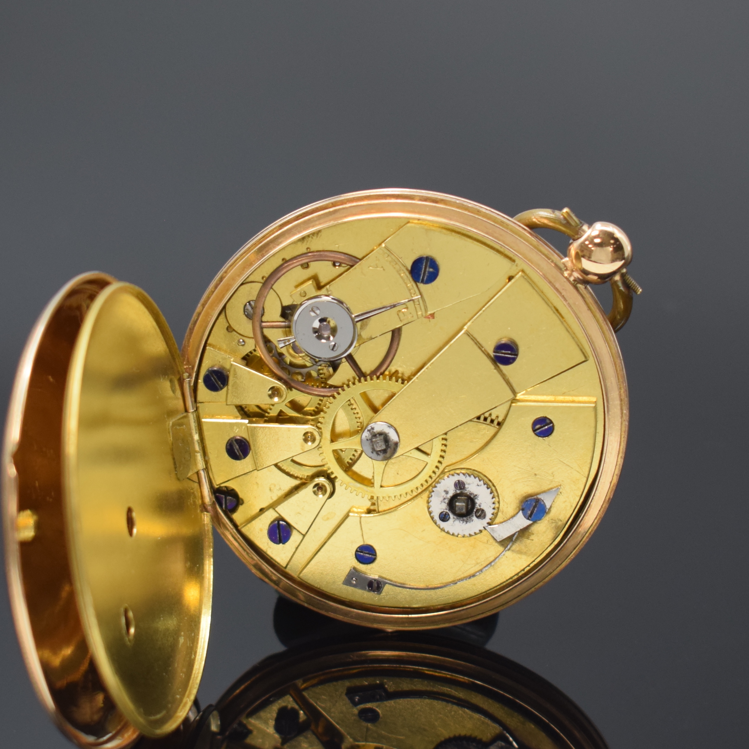 Detail e: L'EPINE Taschenuhr mit digitaler Stunde in RoseG 750/000, Schweiz um 1830, Schlüsselaufzug, glattes Geh. m. guill. Rand, Bügel später, guill. ...