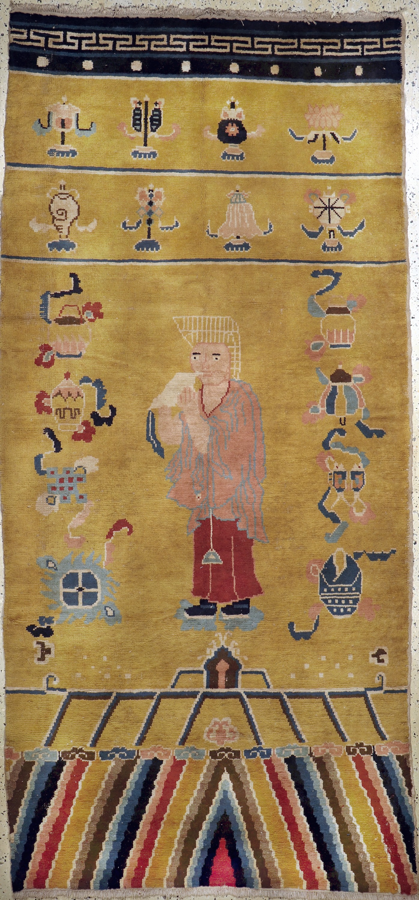 "Tempel-Säulenteppich"antik, China, um 1900, Wolle auf Baumwolle, ca. 300 x 142 cm, Mottenfraß, EHZ: 3