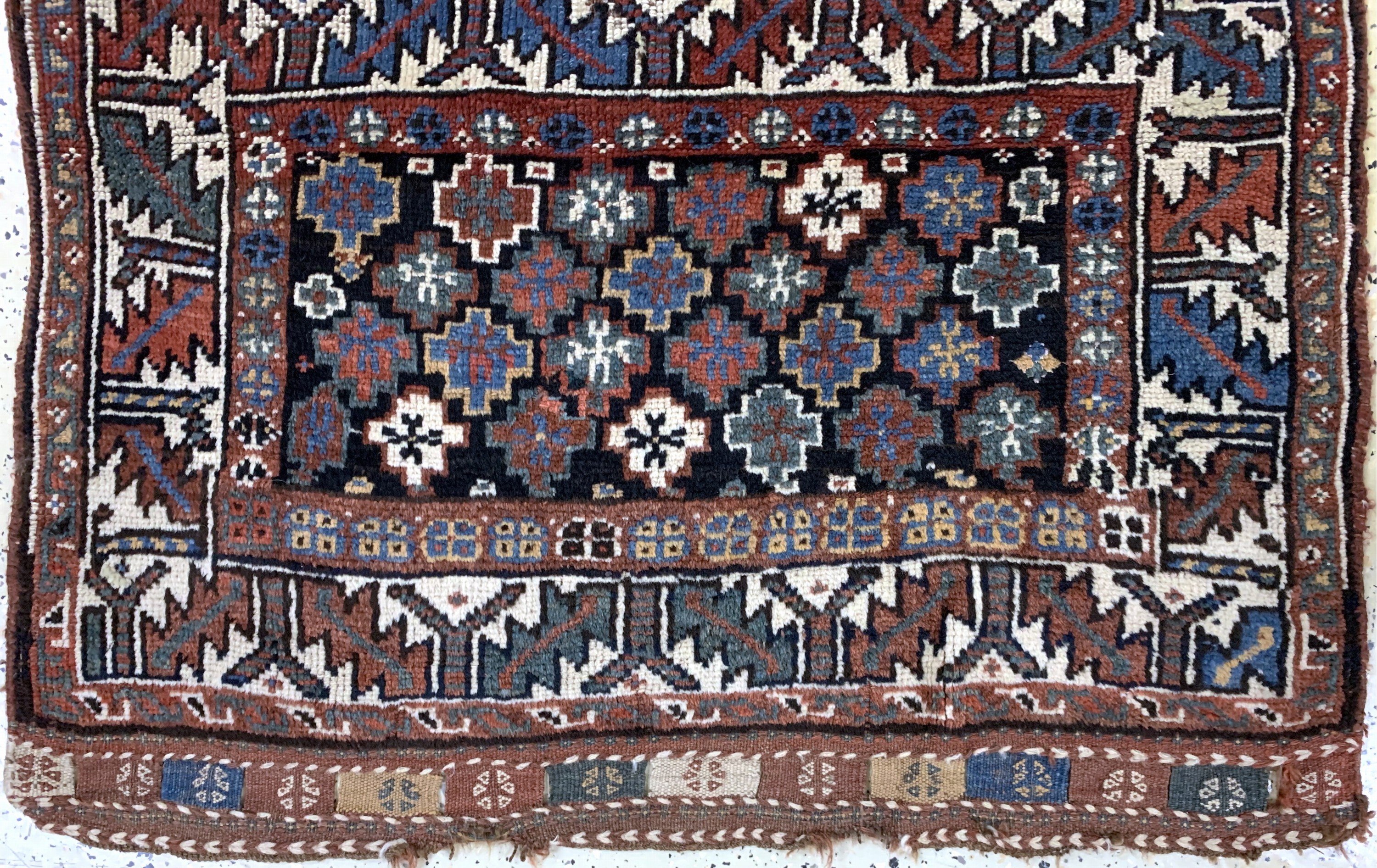 Detail b: Weramin"Taschenfront"antik, Persien, um 1900, Wolle auf Wolle, ca. 108 x 98 cm, EHZ: 2