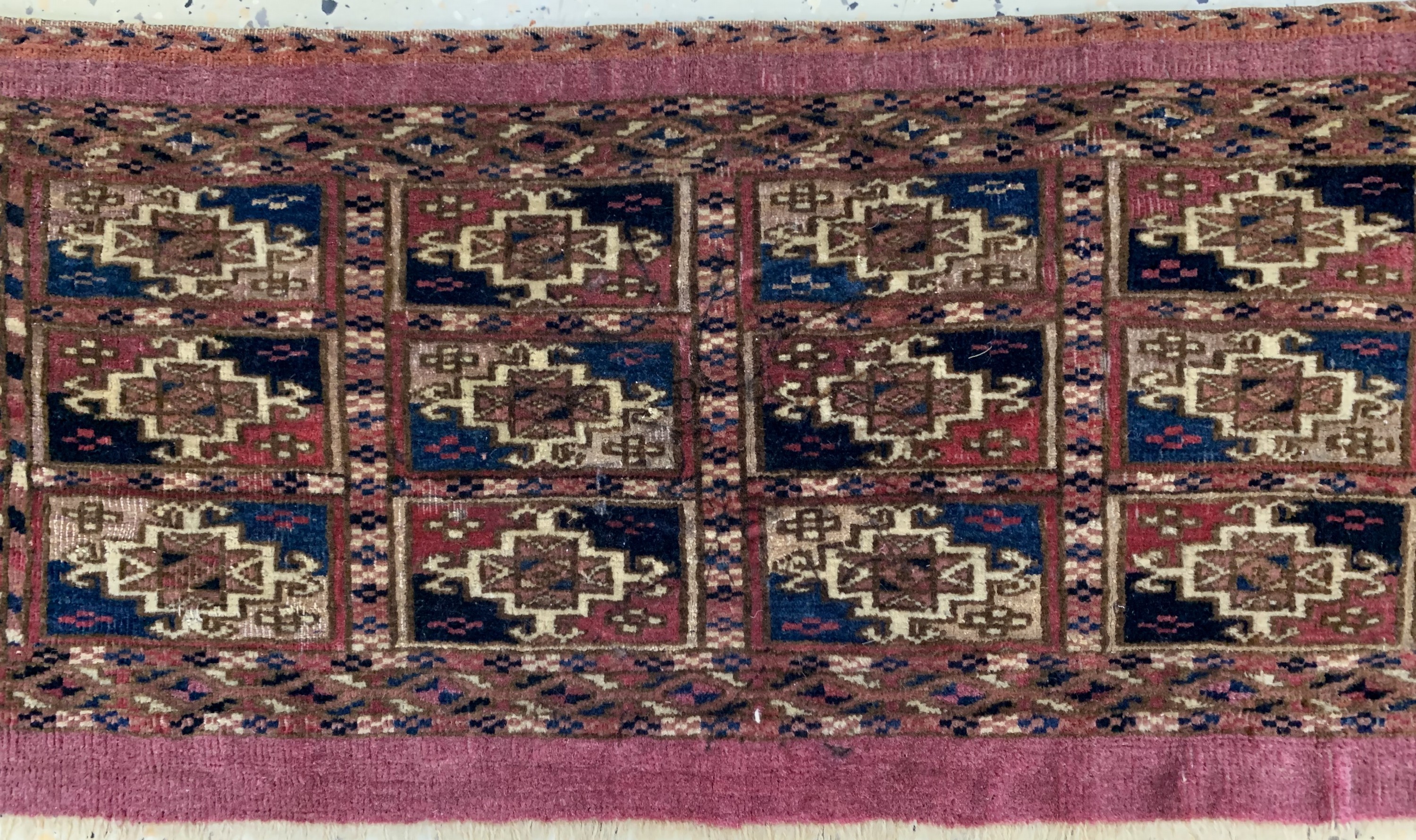 Detail a: 2 Antike Torba, Turkmenistan, 19.Jhd, Wolleauf Wolle, ca. 66 x 30 cm, EHZ: 3-4