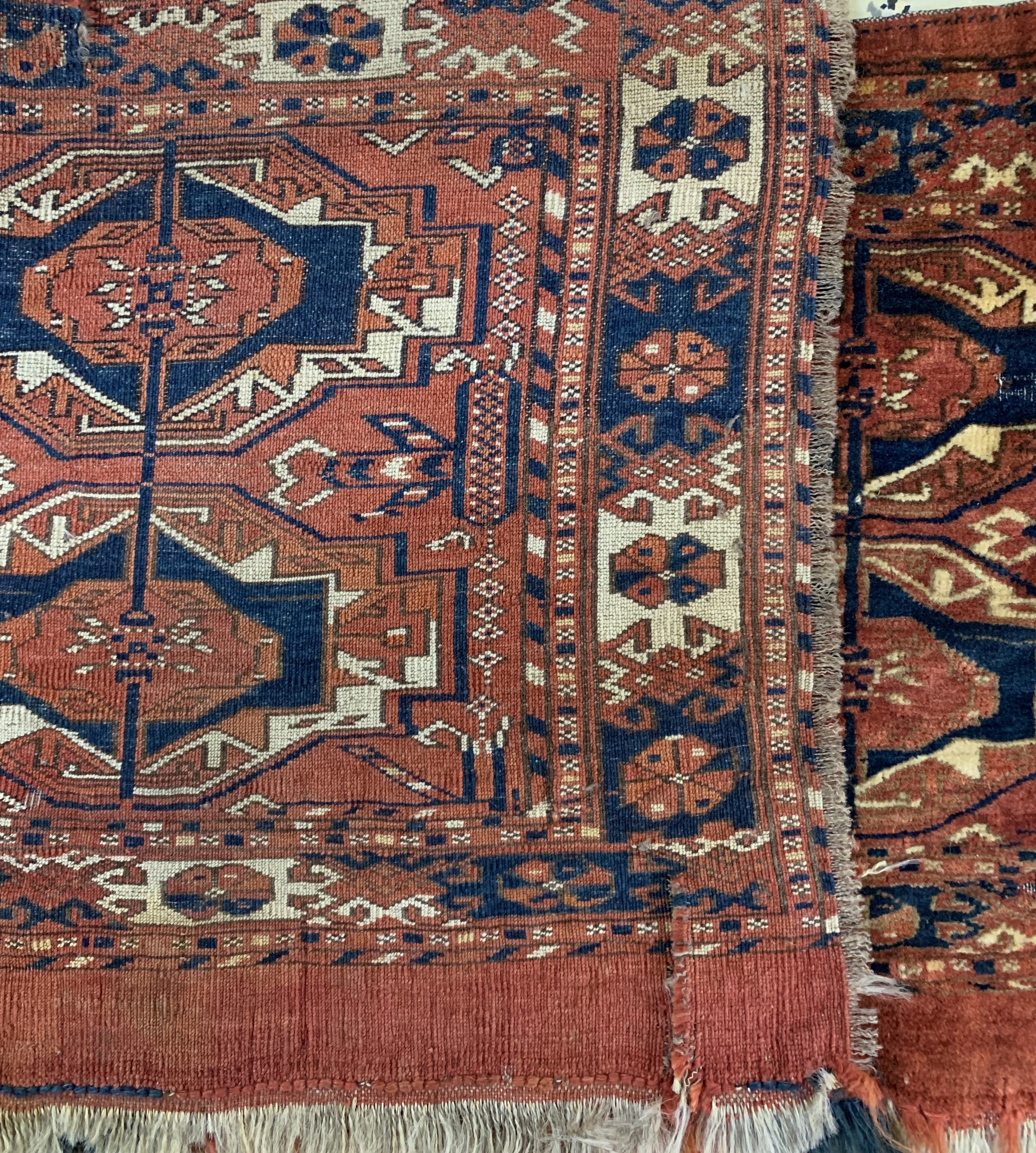 Detail c: Tekke Torba antik, Turkmenistan, 19.Jhd, Wolle auf Wolle, ca. 102 x 39 cm, EHZ: 4