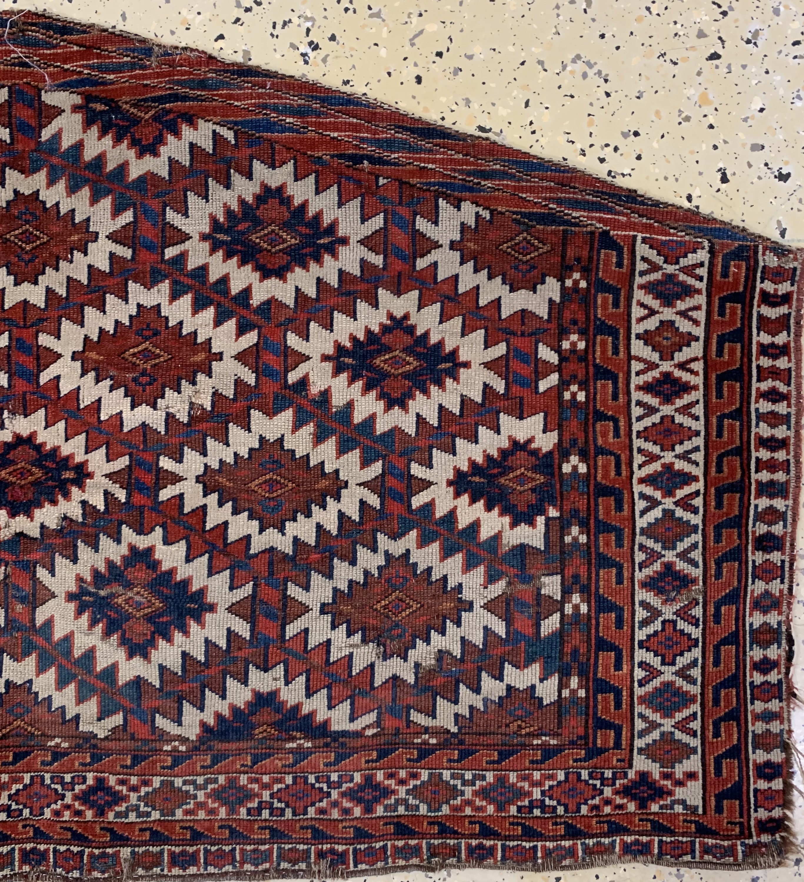 Detail a: Yomud"Asmalyk"antik, Turkmenistan, 19.Jhd, Wolle auf Wolle, ca. 120 x 67 cm, EHZ: 3-4