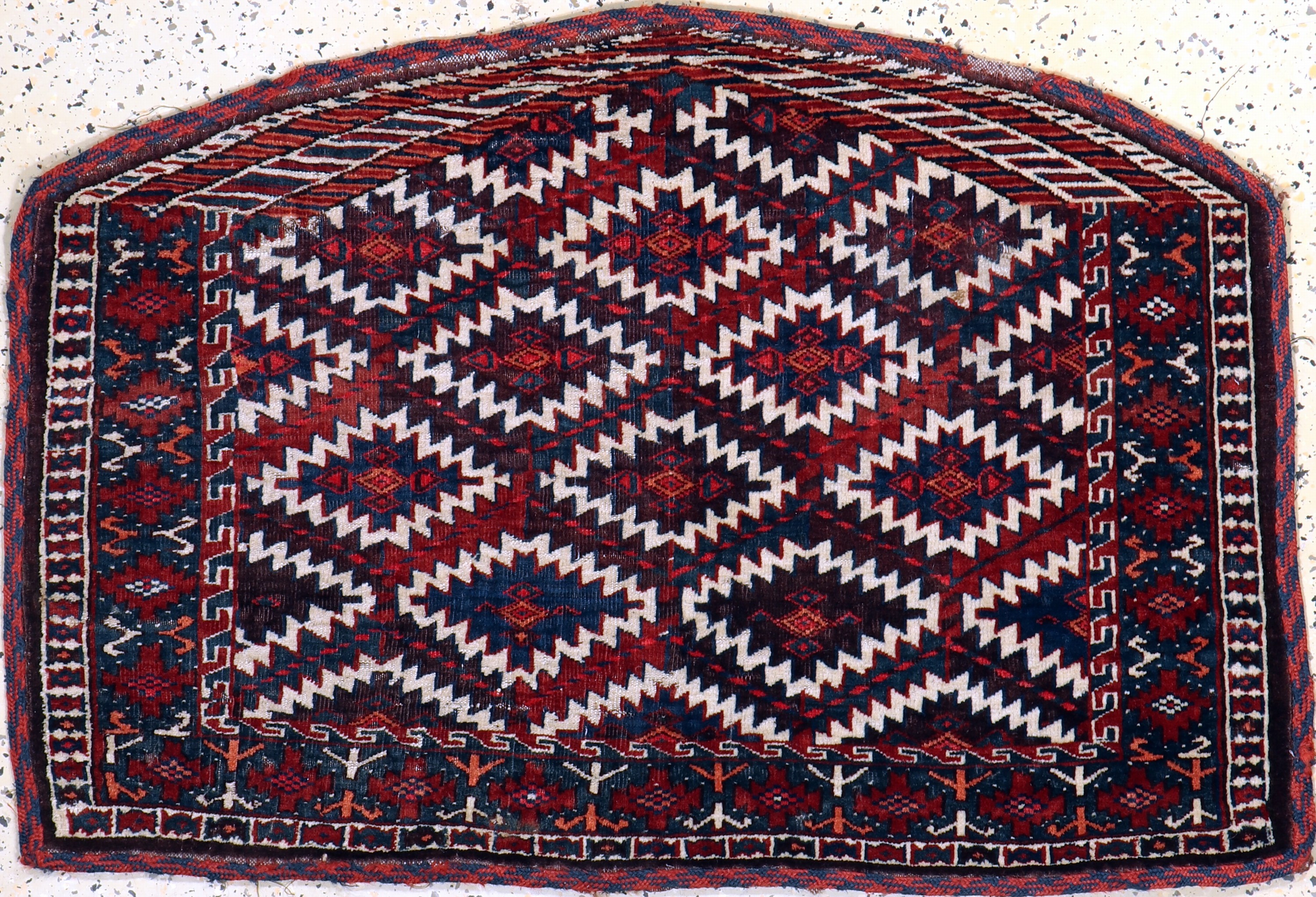 Yomud"Asmalyk", Turkmenistan, um 1900, Wolle auf Wolle, ca. 108 x 74 cm, EHZ: 3-4