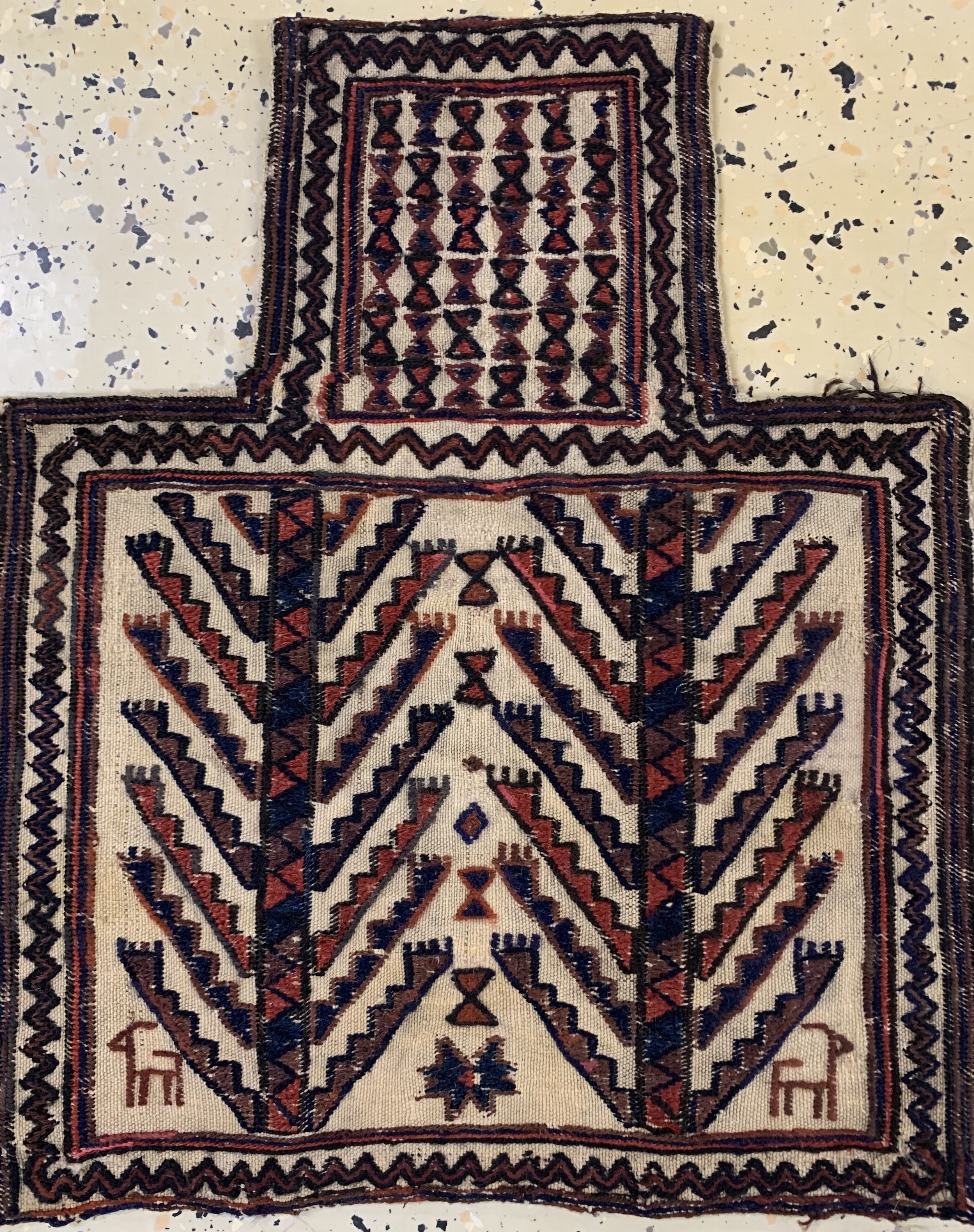 Detail c: 2 "Salztasche", Persien, Anfang 20.Jhd, Wolle auf Wolle, ca. 84 x 42 cm, EHZ: 3
