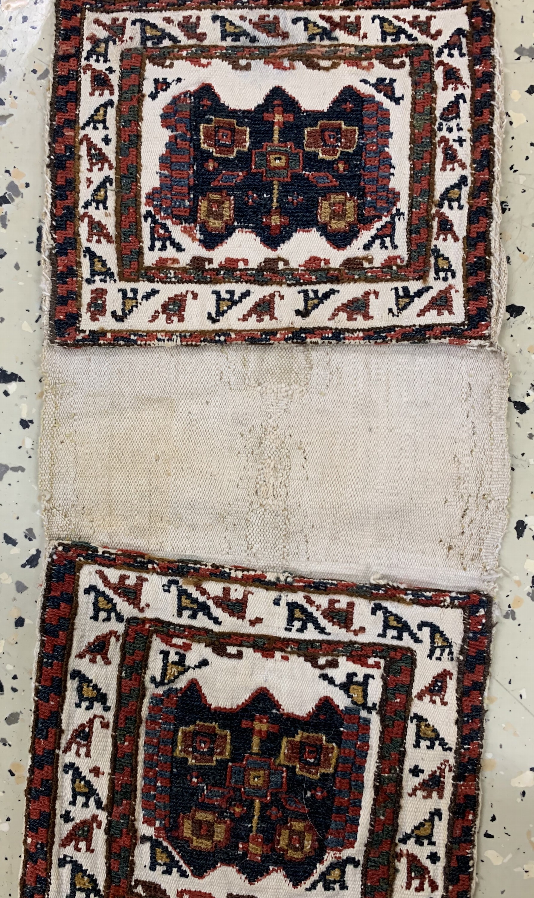 Detail d: 2"Doppeltaschen", Persien, Anfang 20.Jhd, Wolle auf Baumwolle, ca. 68 x 23 cm, EHZ: 3