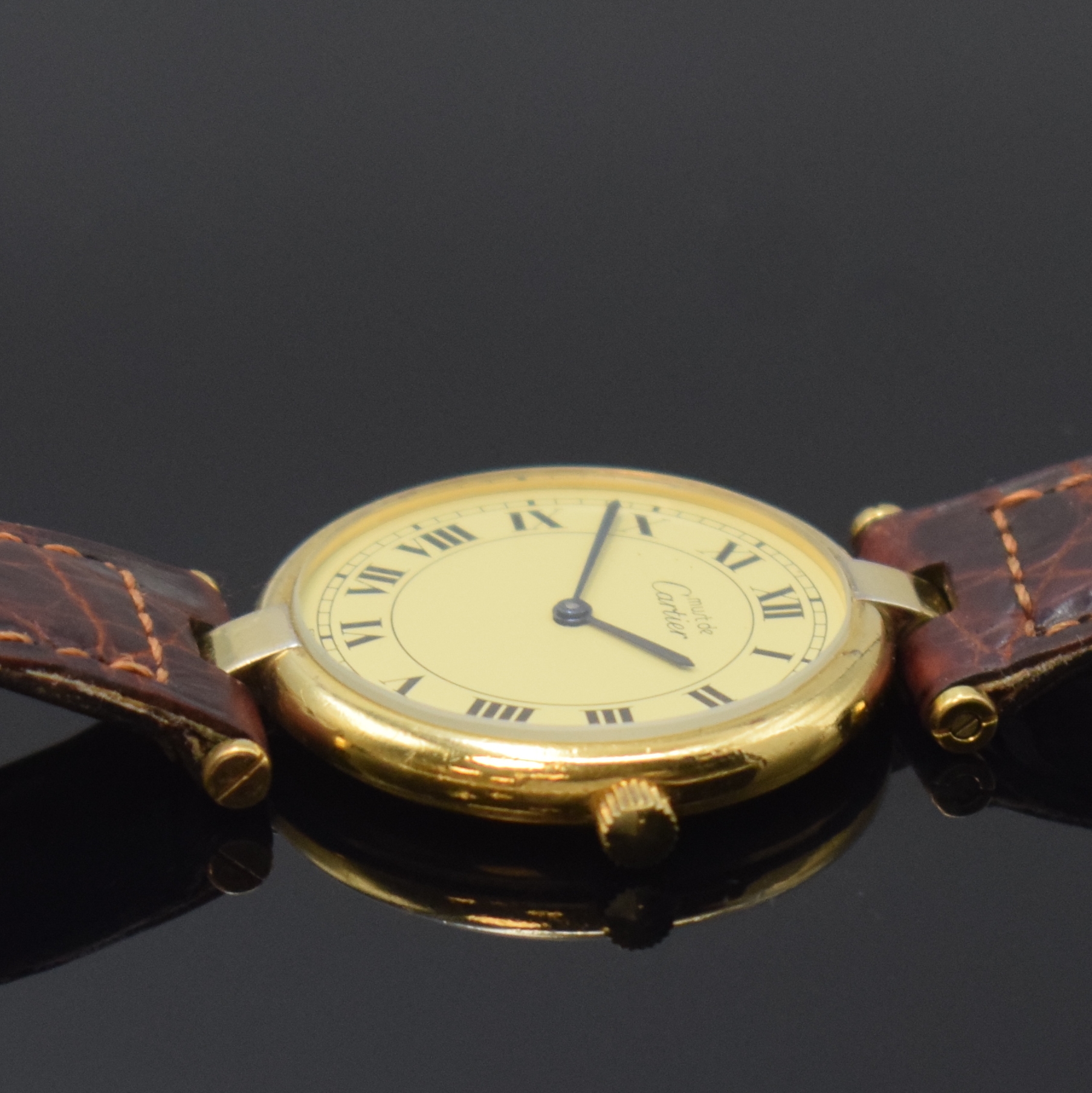 Detail b: CARTIER Damenarmbanduhr Vermeil Referenz 590003, Schweiz um 1995, quarz, verg. Silbergehäuse inkl. orig. Lederband m. verg. orig. Dornschl., gebl. ...