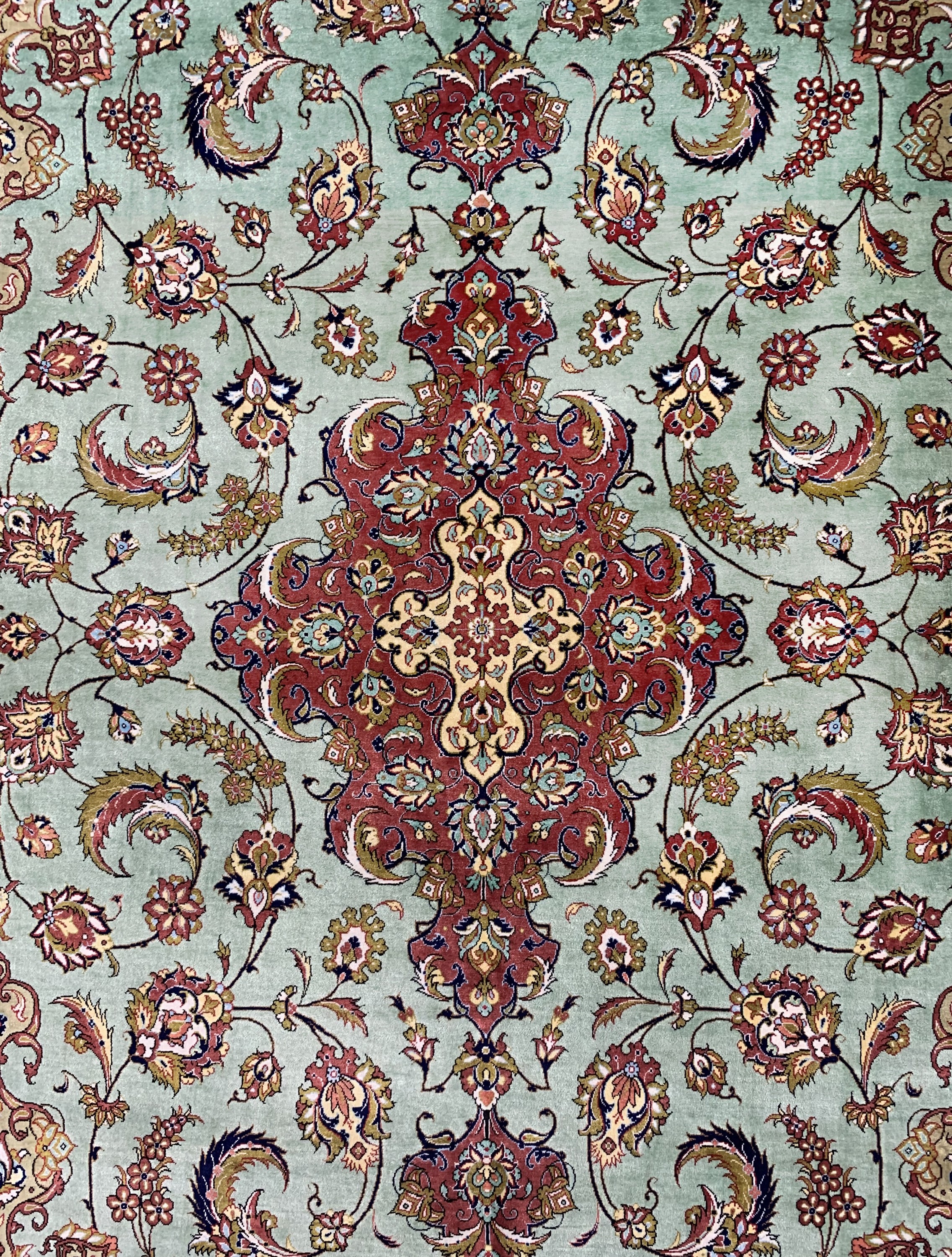 Detail c: Ghom Seide fein Persien, signiert(Rasawi), Ende 20.Jhd, reine Naturseide, ca. 225 x 142 cm, ca. 1,0 Mio. Kn/qm, EHZ: 1-2