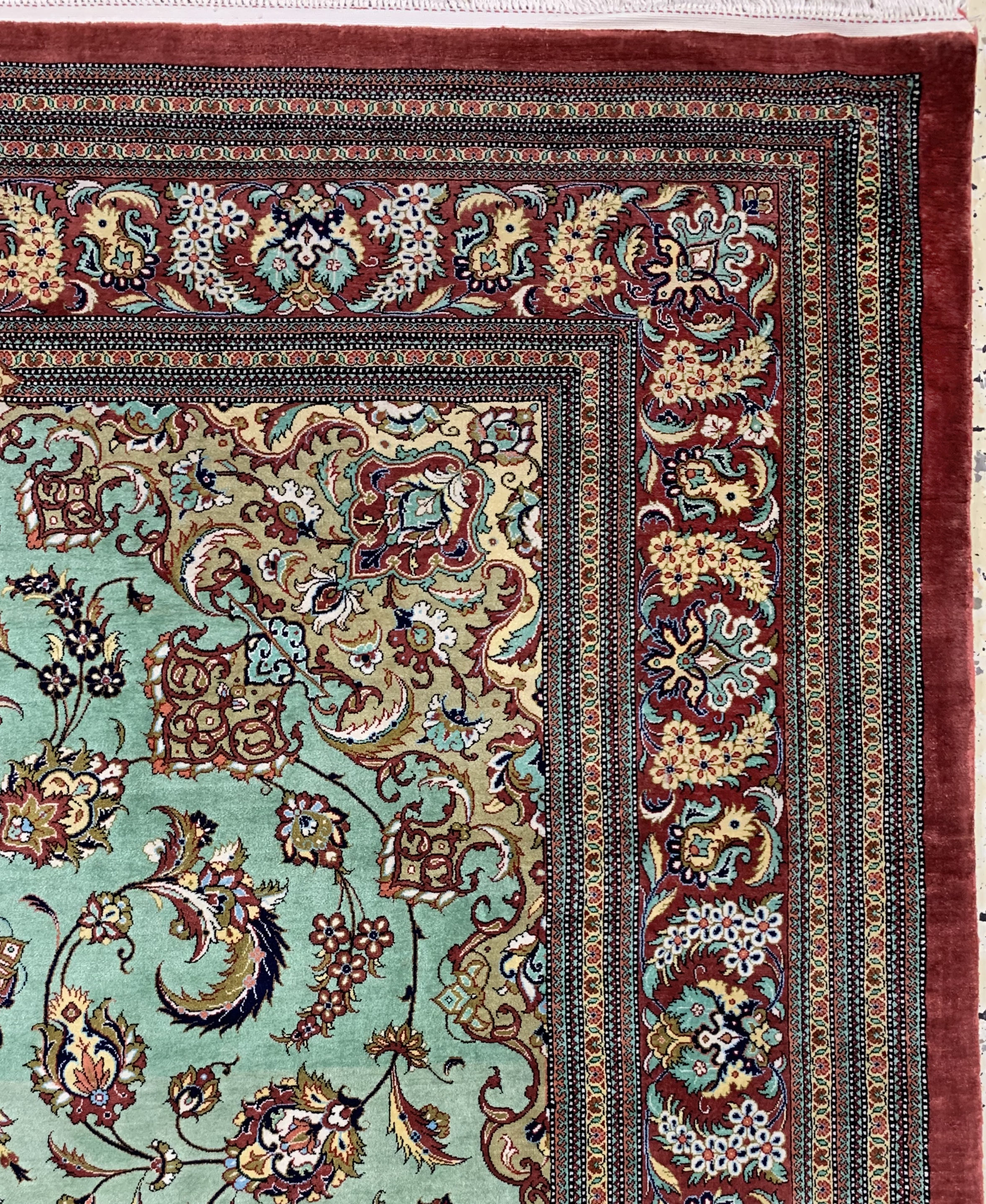 Detail e: Ghom Seide fein Persien, signiert(Rasawi), Ende 20.Jhd, reine Naturseide, ca. 225 x 142 cm, ca. 1,0 Mio. Kn/qm, EHZ: 1-2