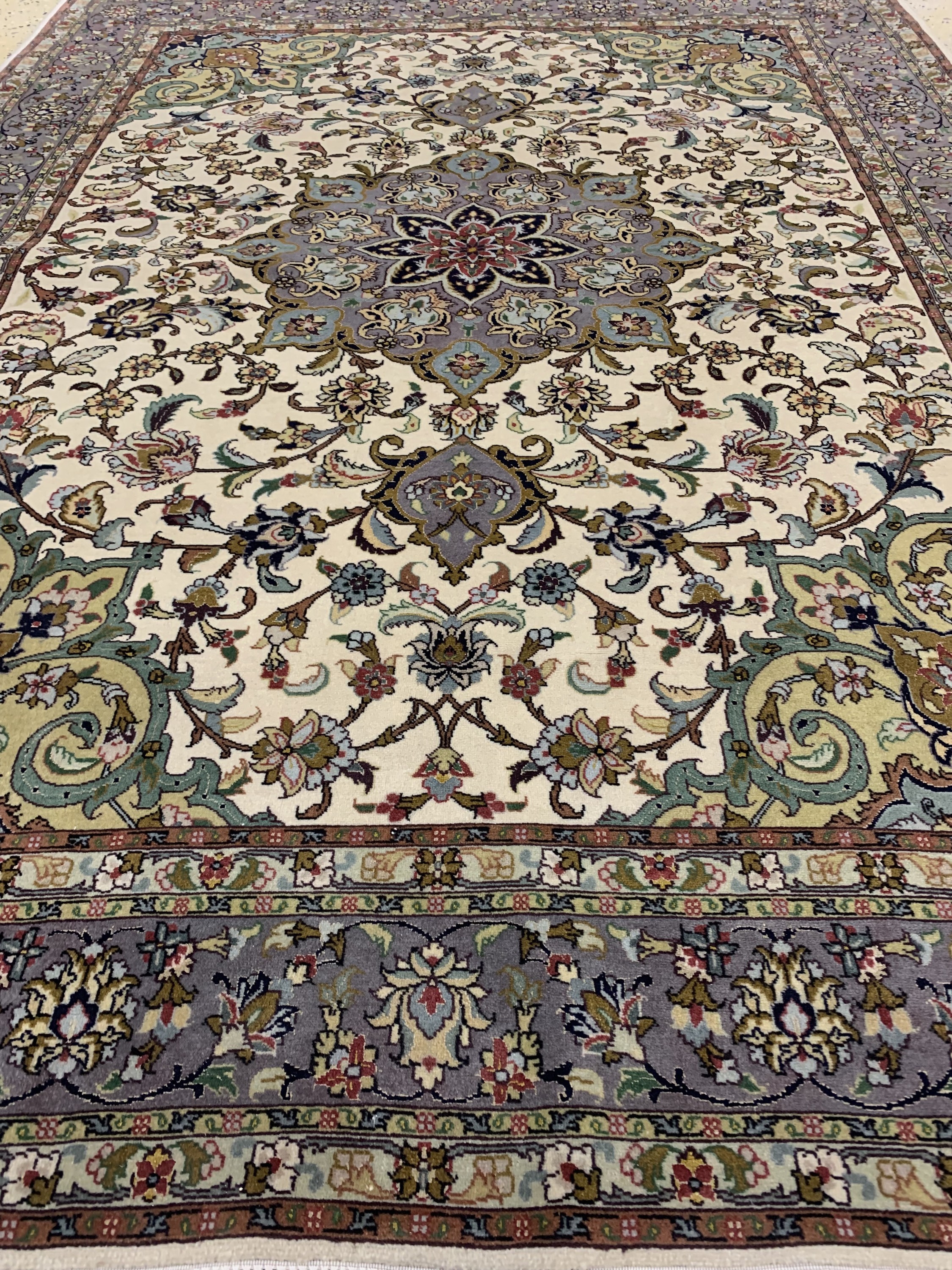 Detail d: Täbriz fein(50 Raj), Persien, Ende 20.Jhd, Korkwolle mit Seide, ca. 203 x 155 cm, ca. 500.000 Kn/qm, EHZ: 1-2