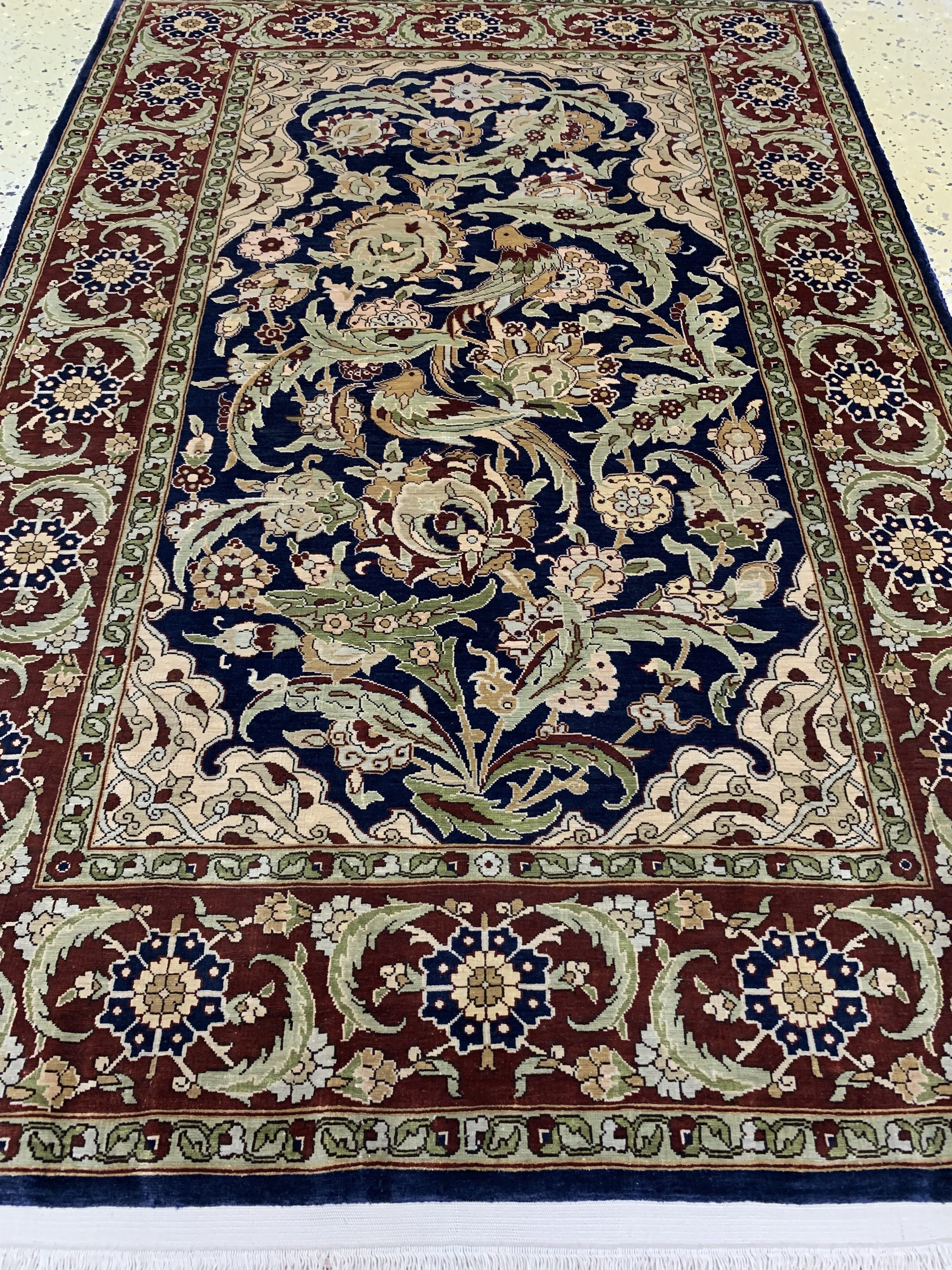 Detail e: Hereke Seide fein signiert, Türkei, Mitte 20.Jhd, reine Naturseide, ca. 107 x 78 cm, EHZ: 1-2