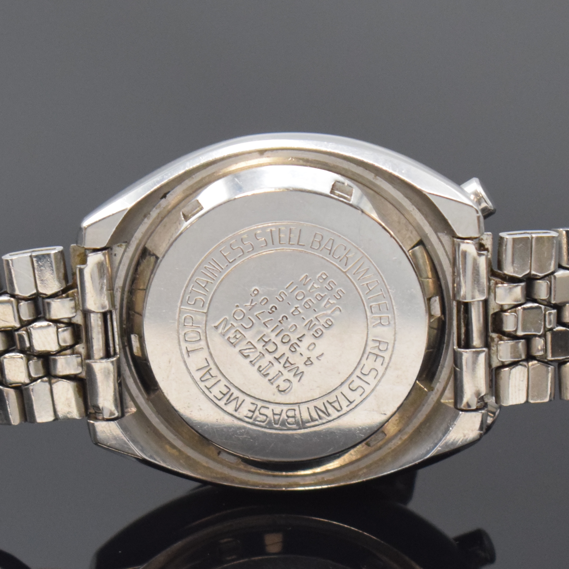 Detail d: CITIZEN Armbandchronograph mit Flyback sog. Bullhead Referenz 4-901177 K, Japan um 1970, Automatik, Stahlgeh. inkl. orig. Gliederband m. Faltschl., ...