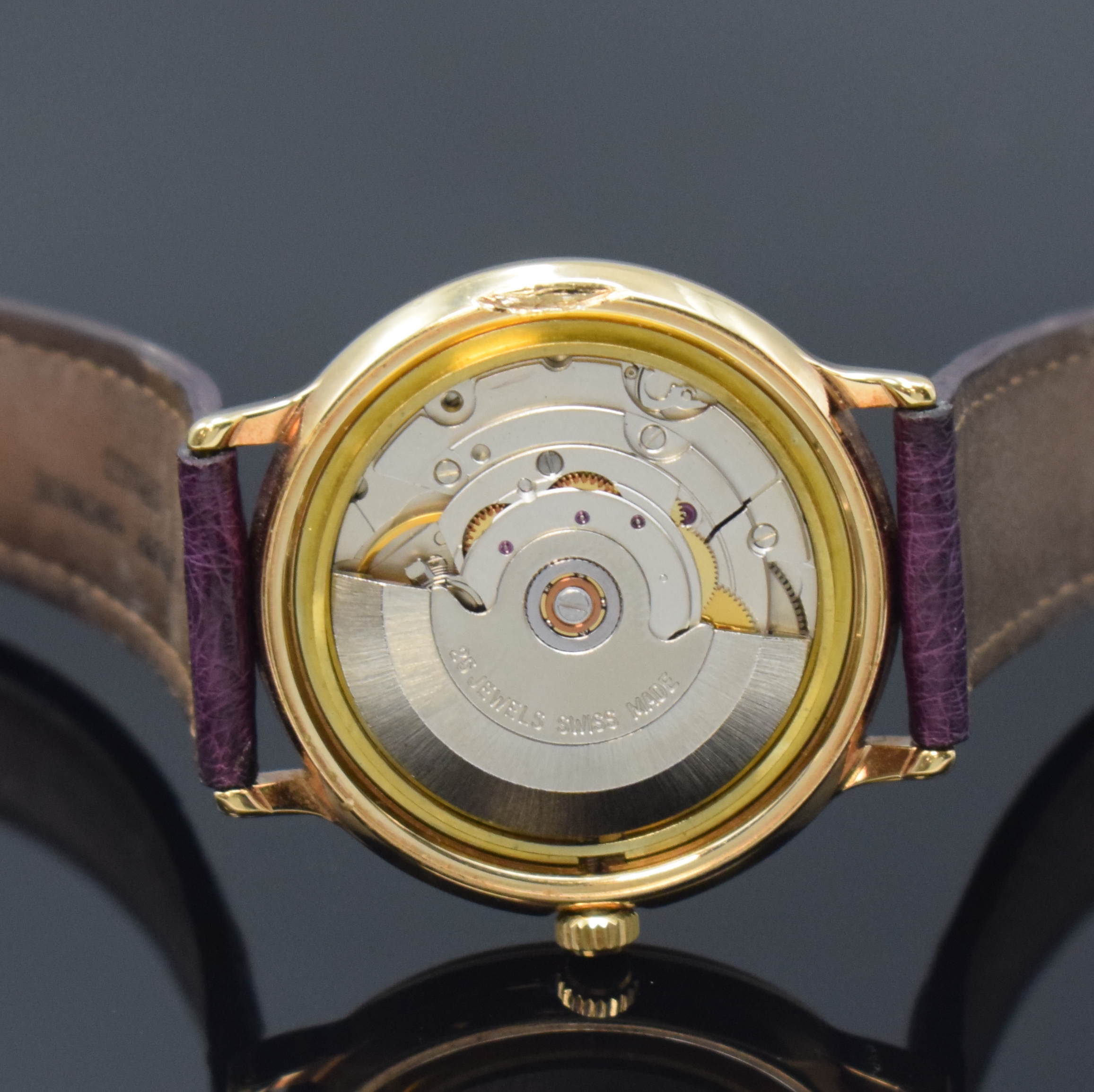 Detail f: GUB Glashütte SA Herrenarmbanduhr, Deutschland um 1990, Automatik, verg. Geh., Stahlboden aufgedr., silb. Zifferbl. teils guill., röm. Zahlen, ...
