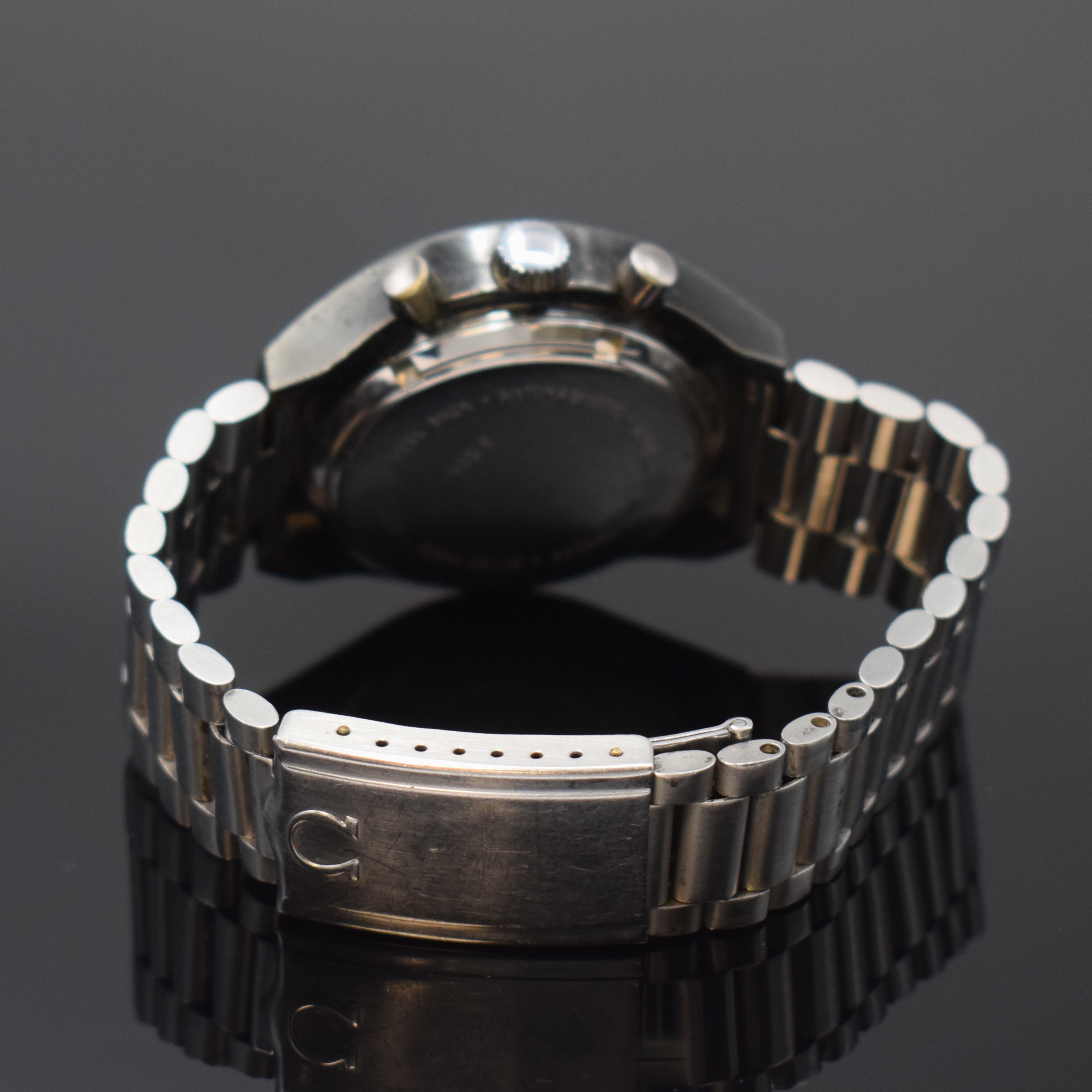 Detail b: MEISTERANKER Armbandchronograph Kaliber Valjoux 7733 an original Omega Stahlband, Schweiz um 1970, Handaufzug, geschw. Metallgeh. m. verschr. ...