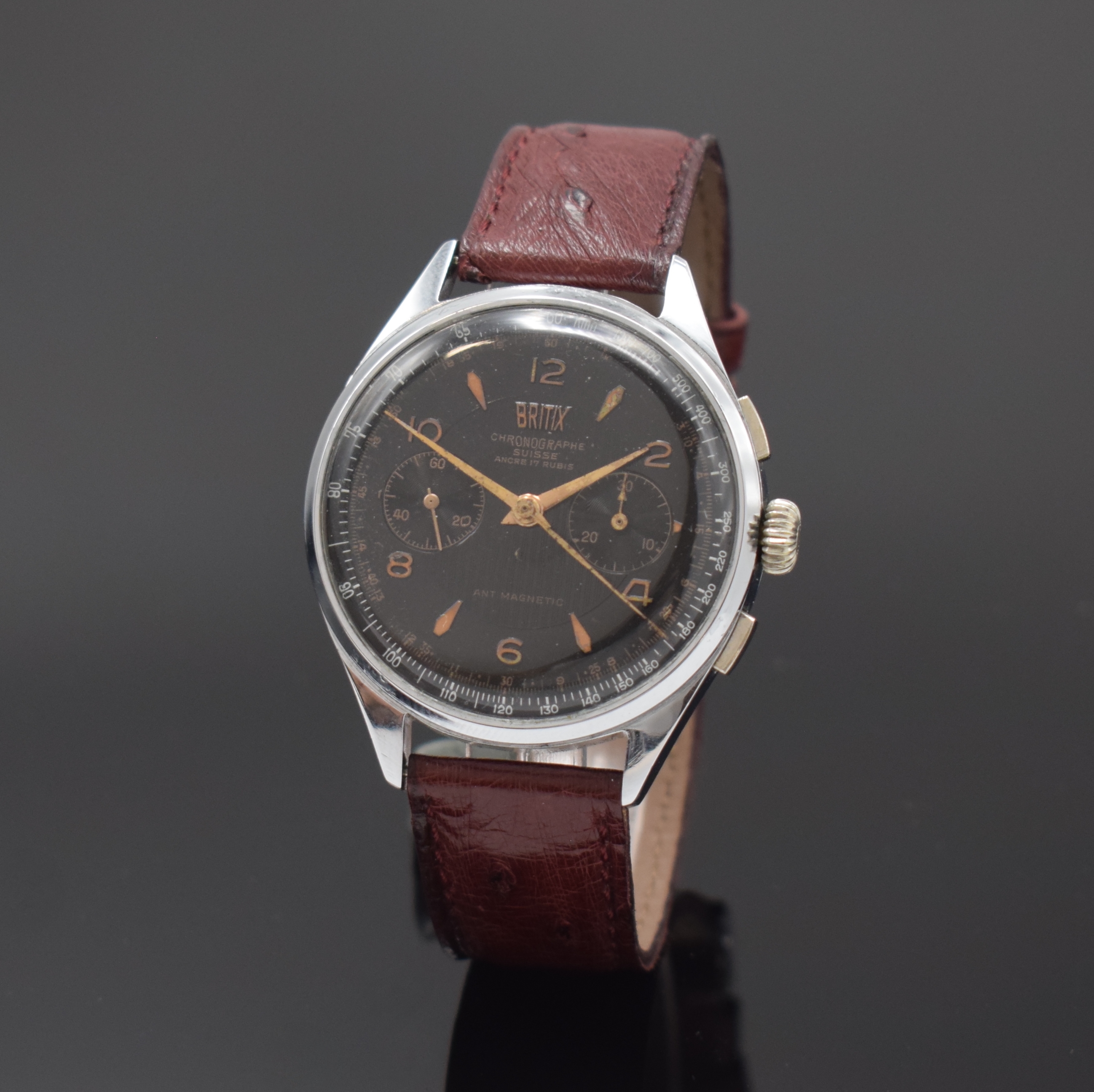 BRITIX / CHRONOGRAPHE SUISSE verchromte Herrenarmbanduhr mit Chronograph, Handaufzug Schweiz um 1950, Boden und Glasrand aufgedr., schwarzes ...