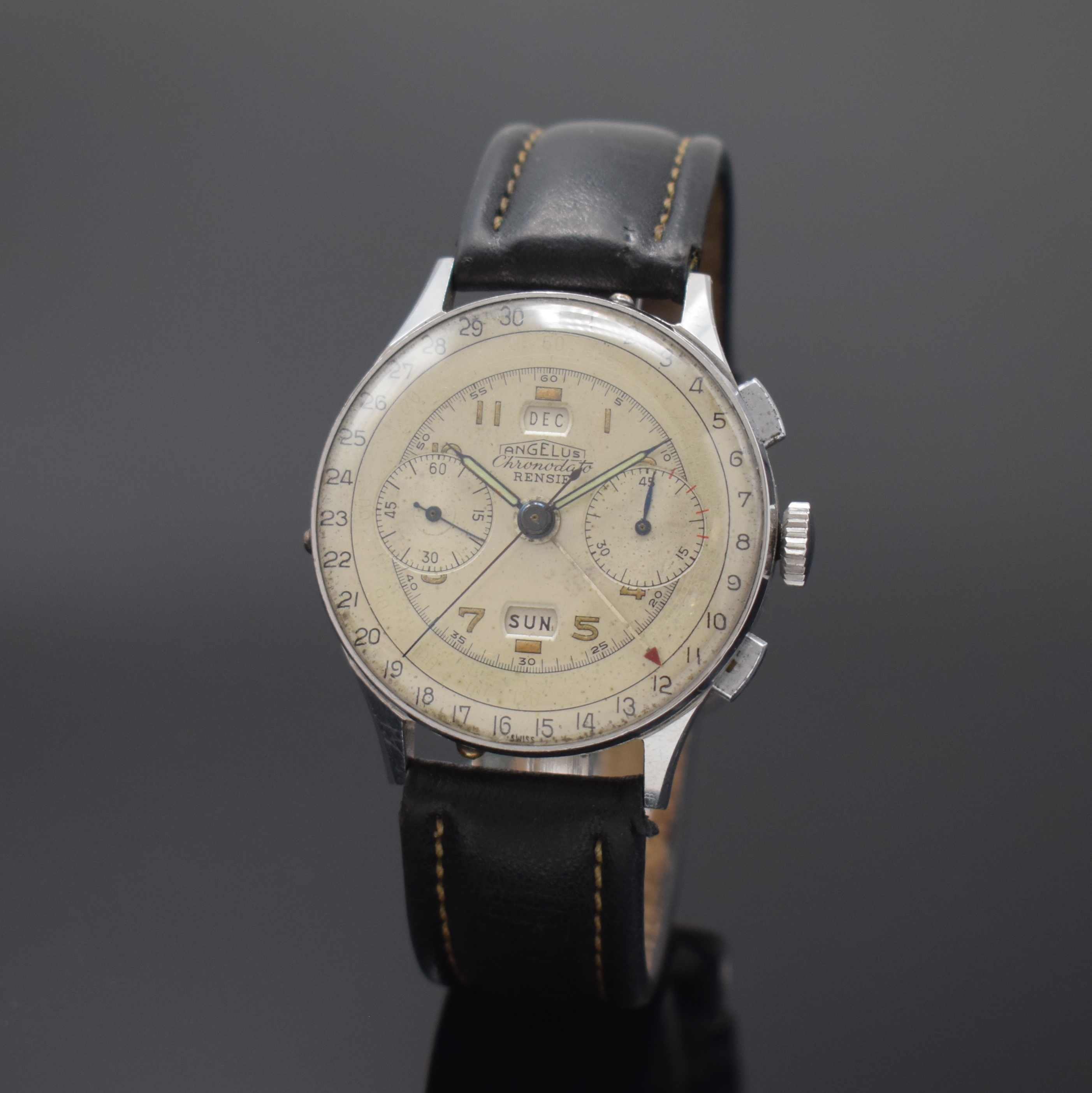 ANGELUS Chronodato Rensie Herrenarmbanduhr mit Schaltradchronograph und Kalenderanzeige, Schweiz um 1945, 3-teil. Edelstahlgeh., Boden und Glasrand ...