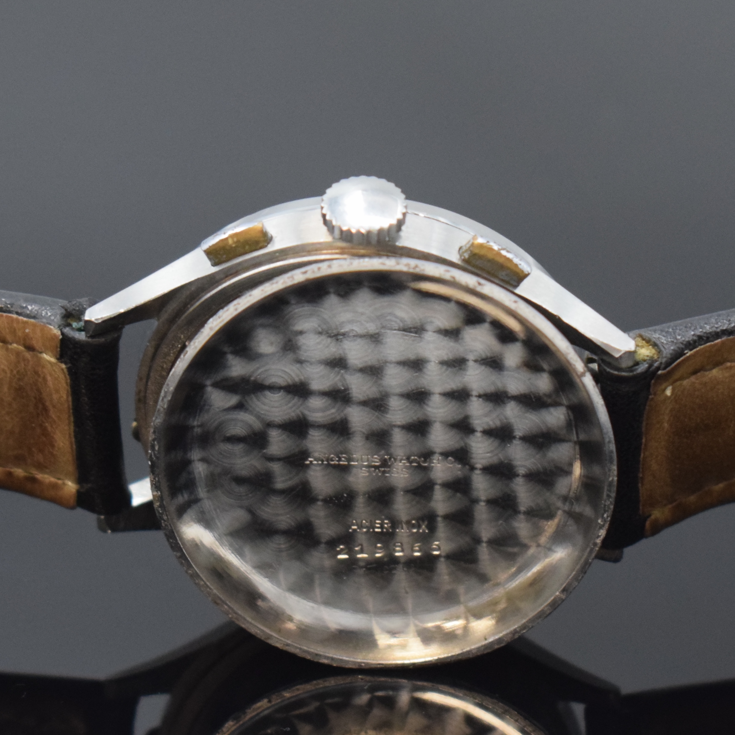 Detail f: ANGELUS Chronodato Rensie Herrenarmbanduhr mit Schaltradchronograph und Kalenderanzeige, Schweiz um 1945, 3-teil. Edelstahlgeh., Boden und Glasrand ...