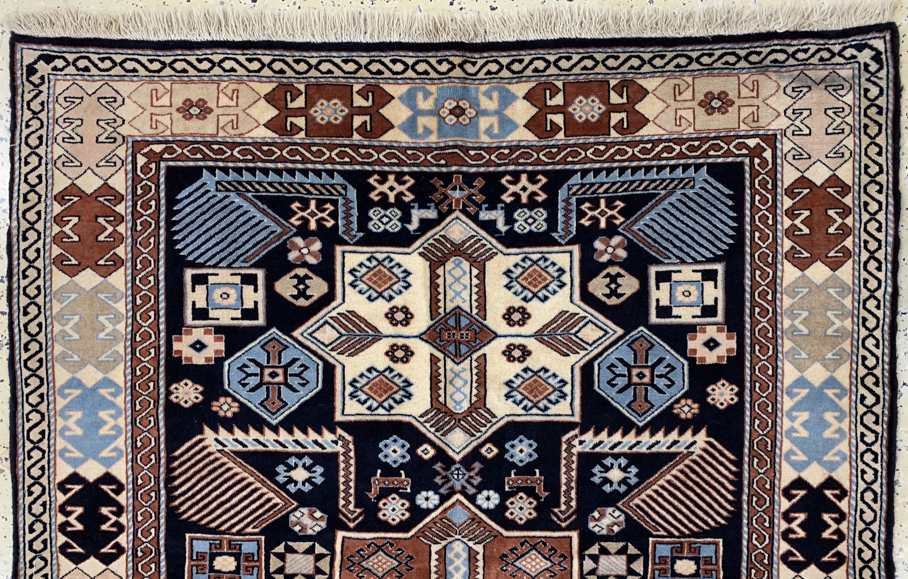 Detail a: Ghochan fein, Persien, Neuwertig, Wolle aufWolle, ca. 177 x 137 cm, EHZ: 2