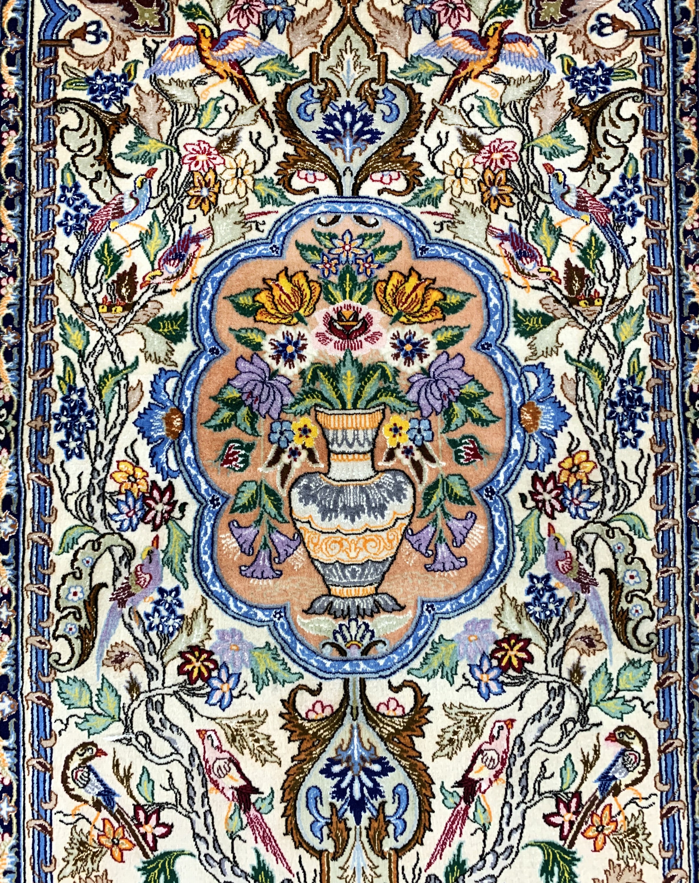 Detail b: Esfahan fein, Persien, Mitte 20.Jhd, Korkwolle mit und auf Seide, ca. 181 x 112 cm,ca. 1,0 Mio. Kn/qm, EHZ: 2