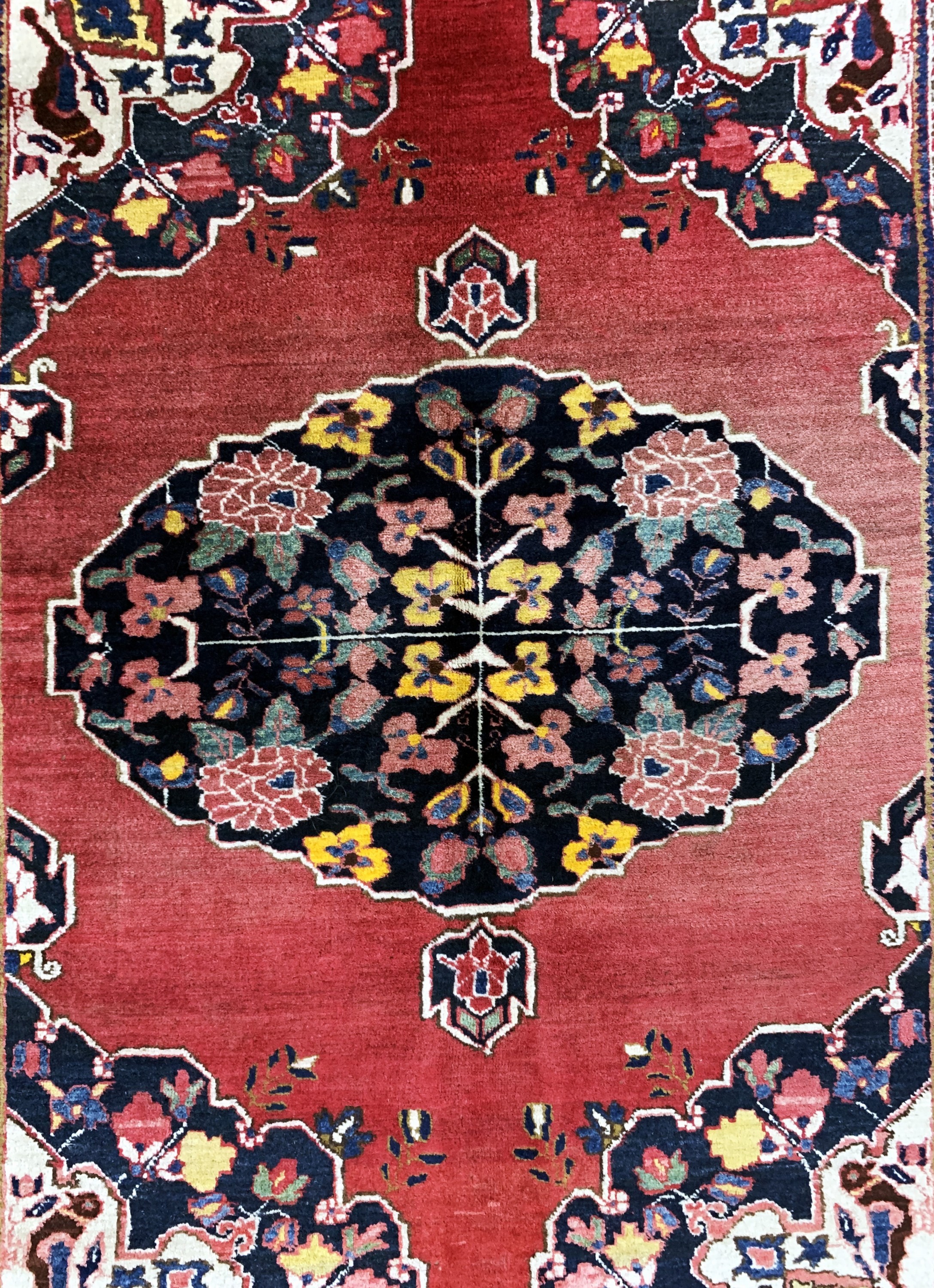 Detail b: Heriz alt, Persien, Anfang 20.Jhd, Wolle auf Baumwolle, ca. 210 x 150 cm, Reinigungsbedürftig, EHZ: 2-3