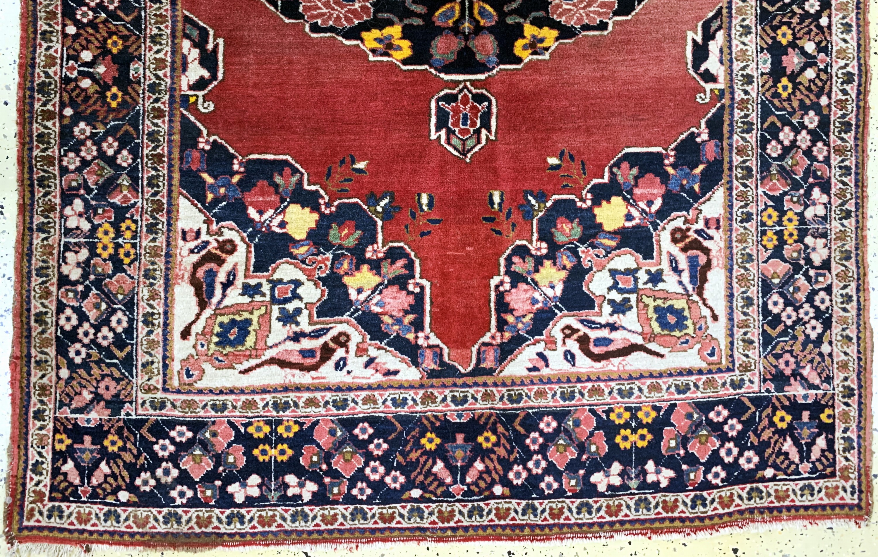 Detail c: Heriz alt, Persien, Anfang 20.Jhd, Wolle auf Baumwolle, ca. 210 x 150 cm, Reinigungsbedürftig, EHZ: 2-3